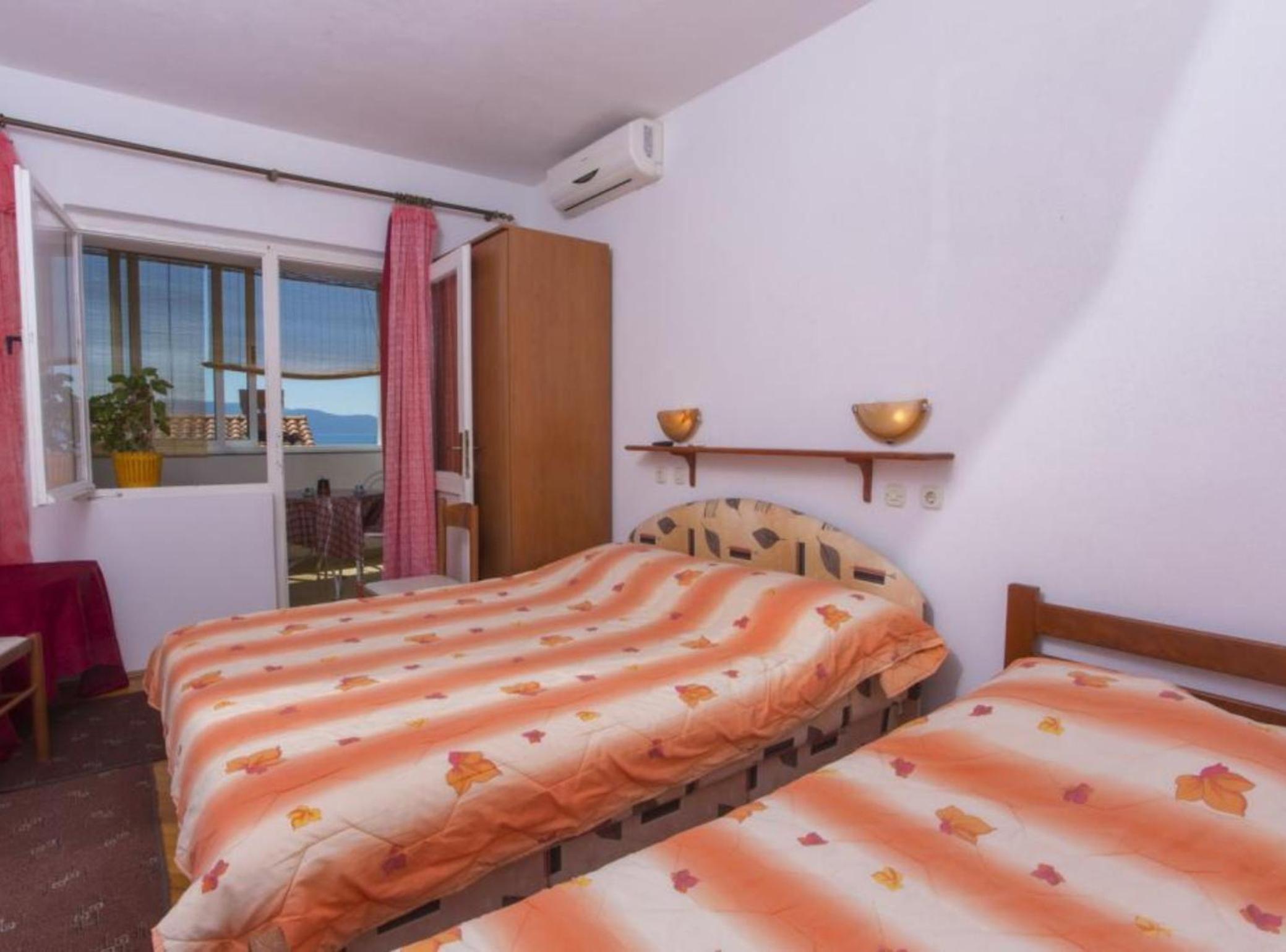 Beachfront Apartments Andrijević