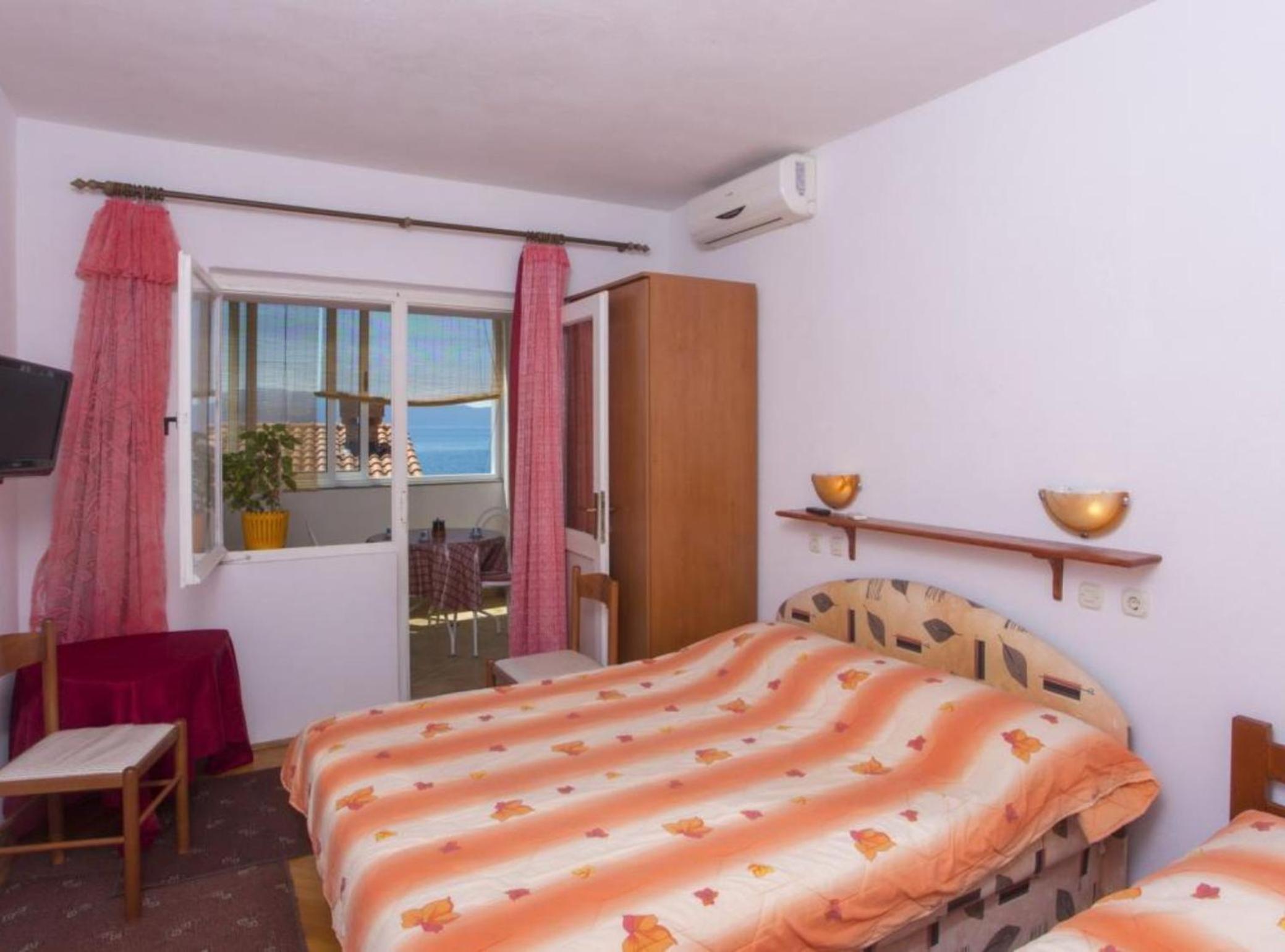 Beachfront Apartments Andrijević