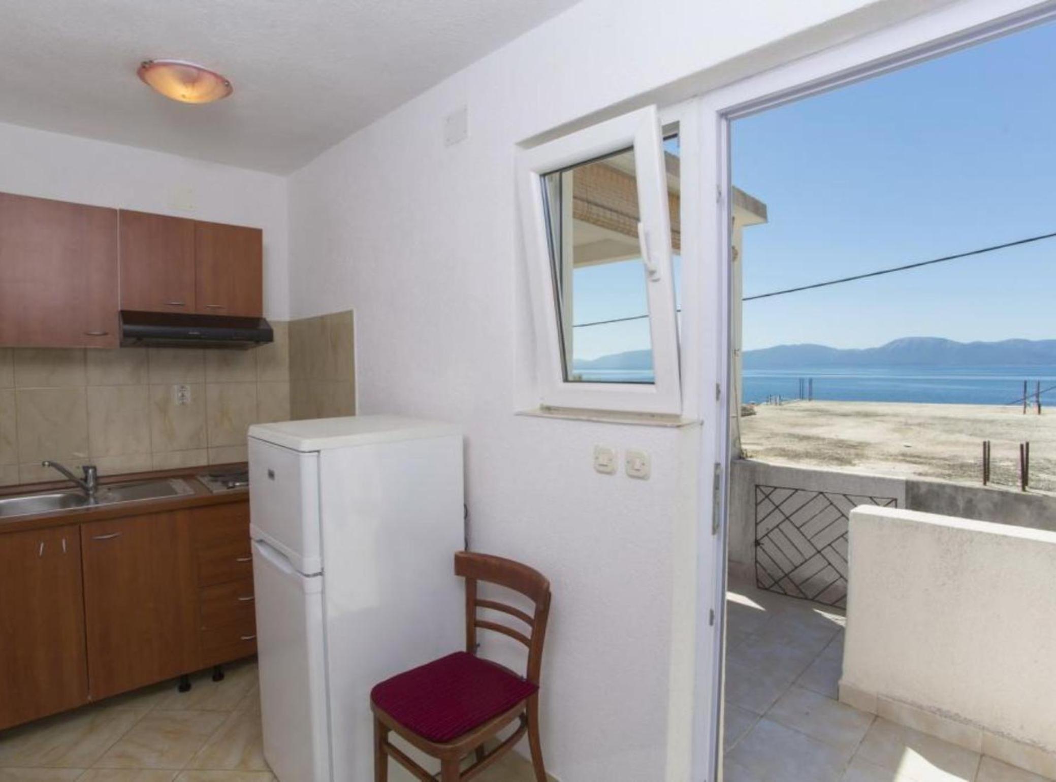 Beachfront Apartments Andrijević