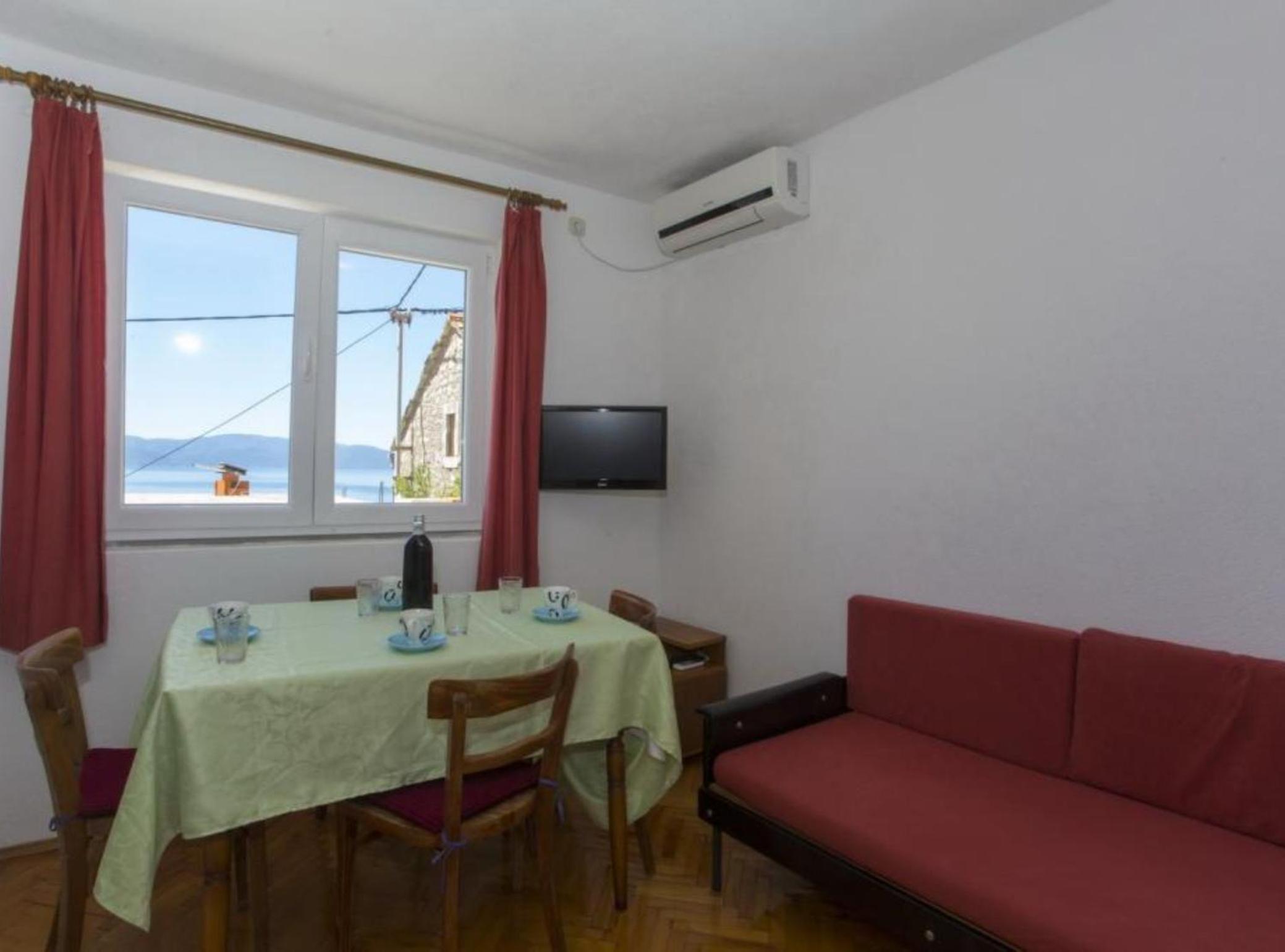 Beachfront Apartments Andrijević
