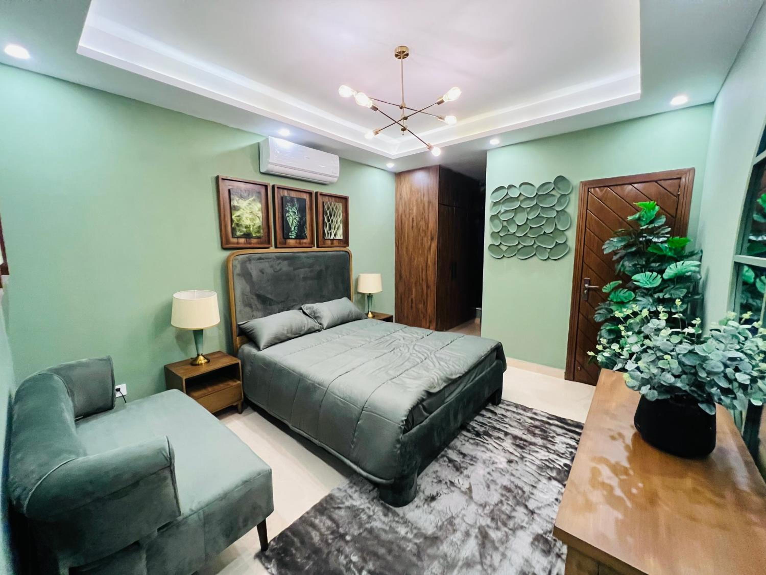 Sunrise Deluxe Apartments view 4
