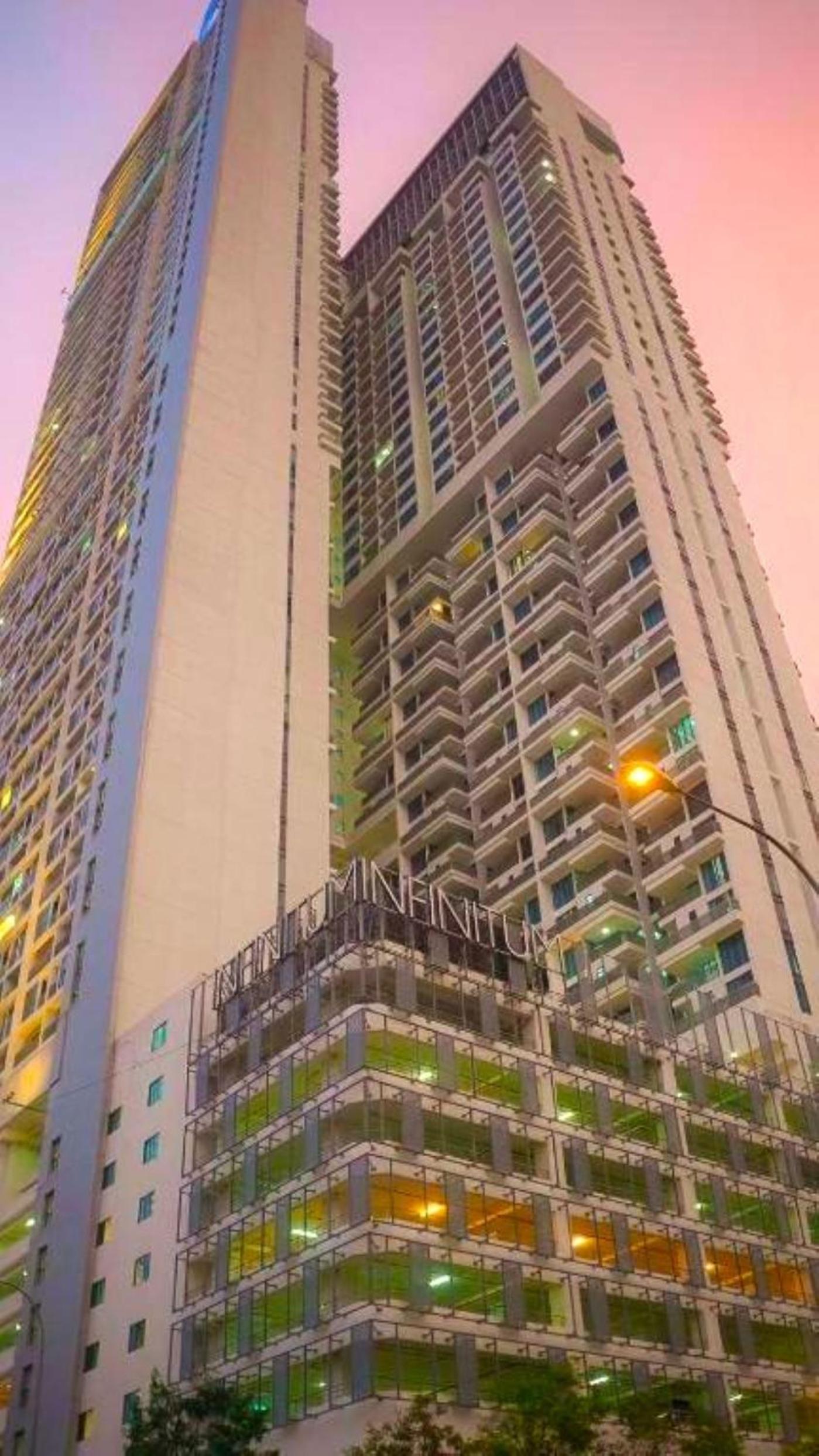 The Luxe Suites KLCC by Cozy Stay