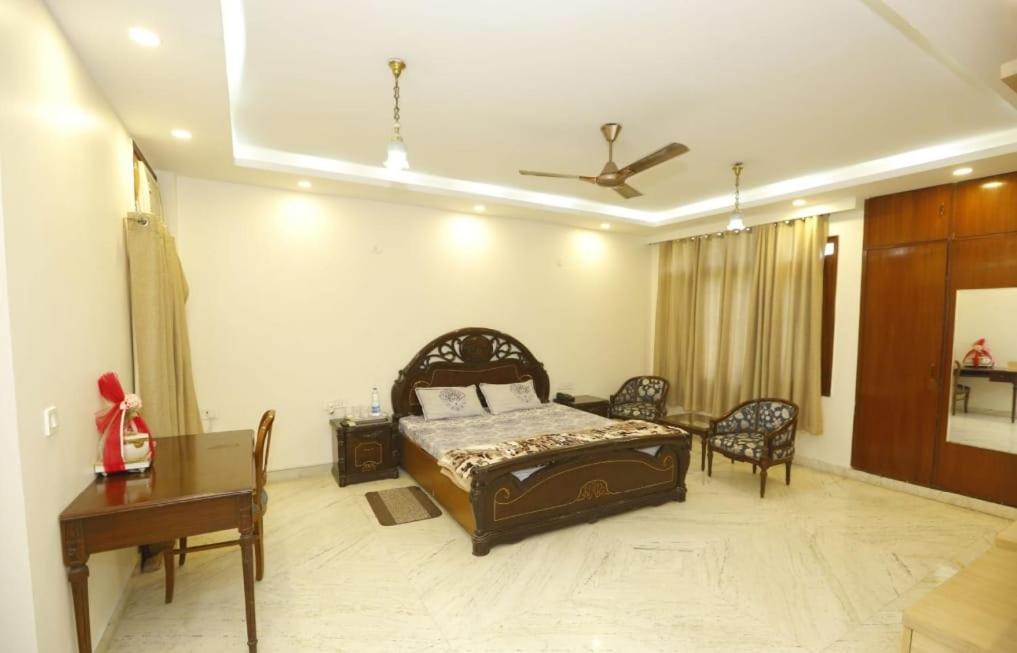 Hotel Wind Inn - Bhikaji Cama Place