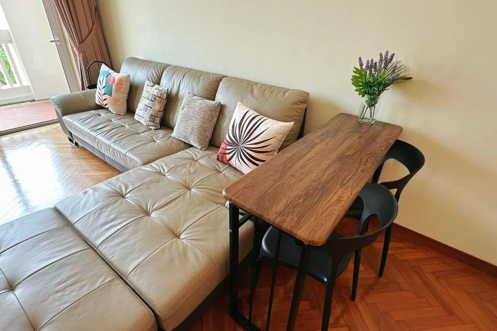 Straits Quay Highest Floor PoolView Suite photo 8