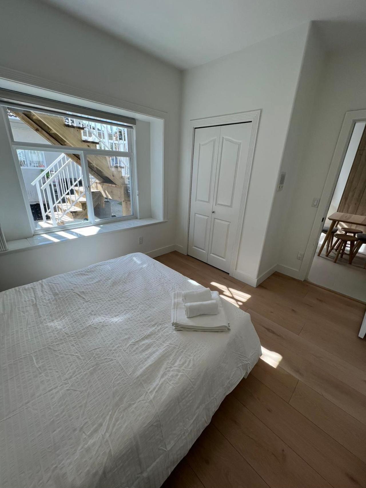 Waverley Guest Room in Vancouver