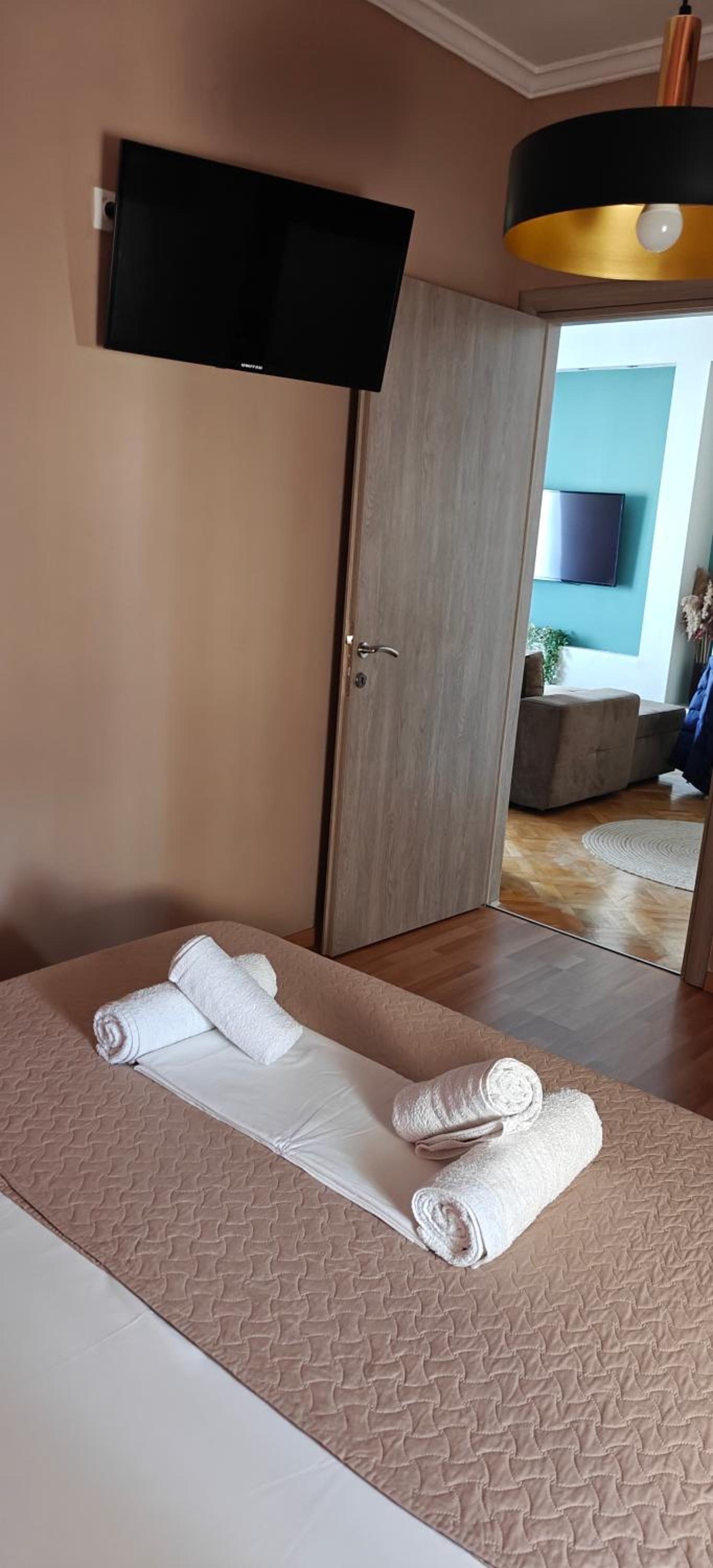 Gnaios penthouse