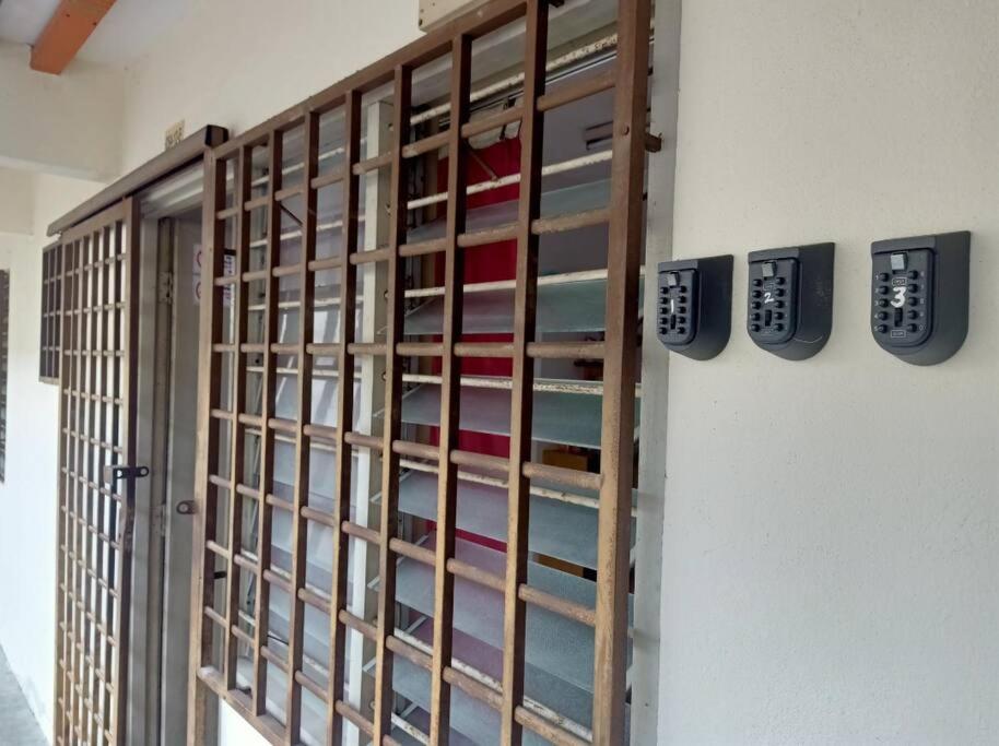 3 Rooms Low Budget Apartment in Aman Puri, Kepong