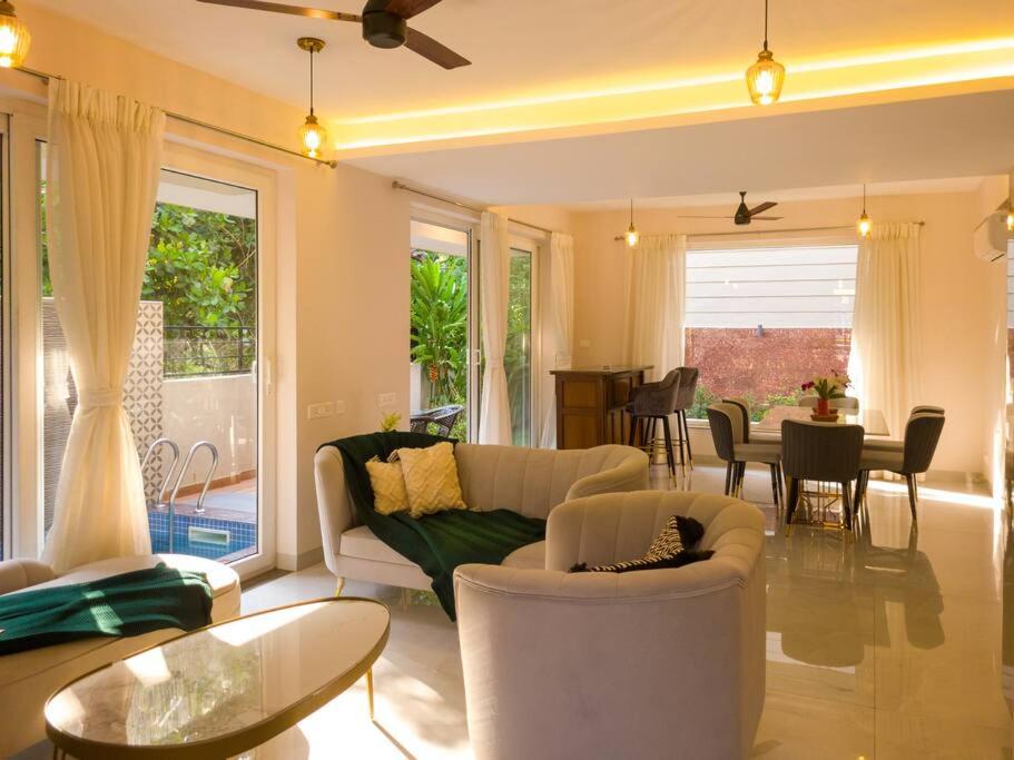 Modern villa with Private Pool,WiFi,parking in Varca