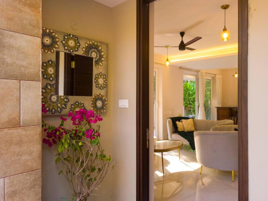 Modern villa with Private Pool,WiFi,parking in Varca