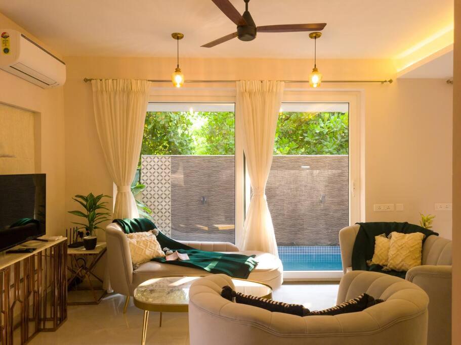Modern villa with Private Pool,WiFi,parking in Varca