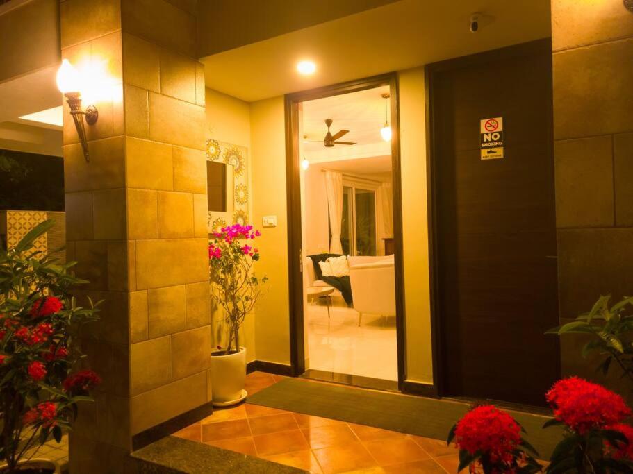 Modern villa with Private Pool,WiFi,parking in Varca