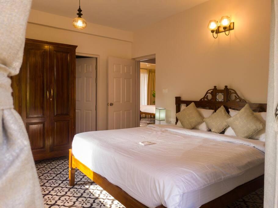 Modern villa with Private Pool,WiFi,parking in Varca