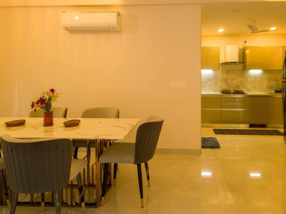 Modern villa with Private Pool,WiFi,parking in Varca