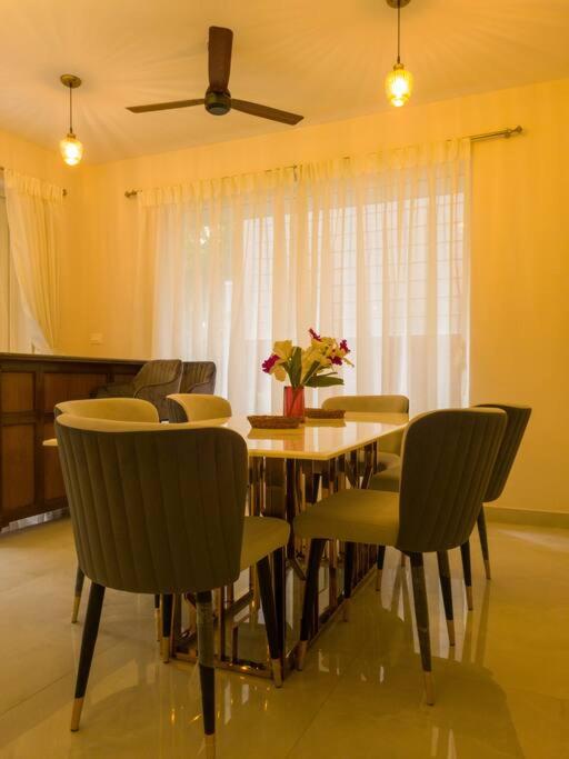 Modern villa with Private Pool,WiFi,parking in Varca