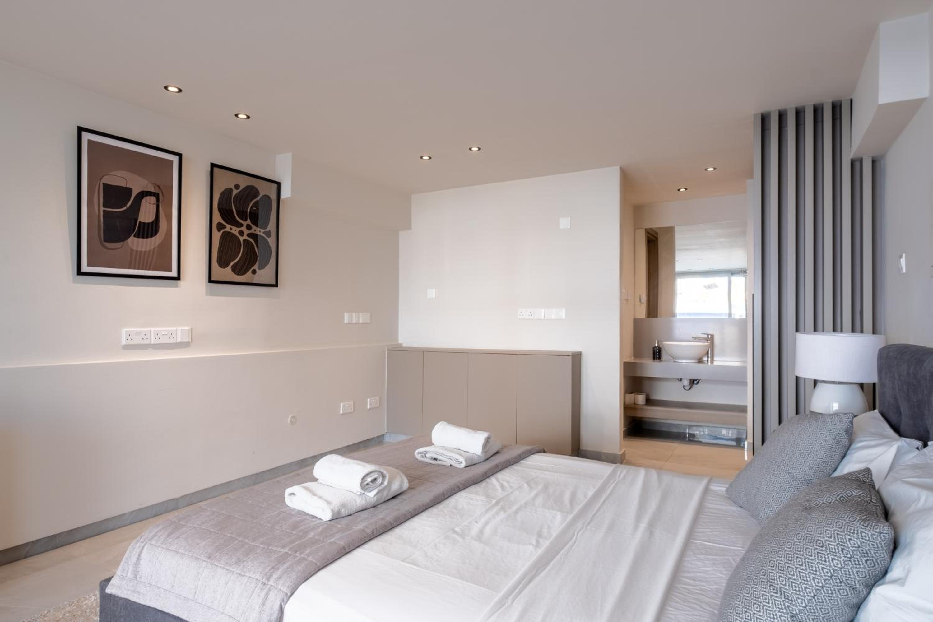 Georgiana Suites