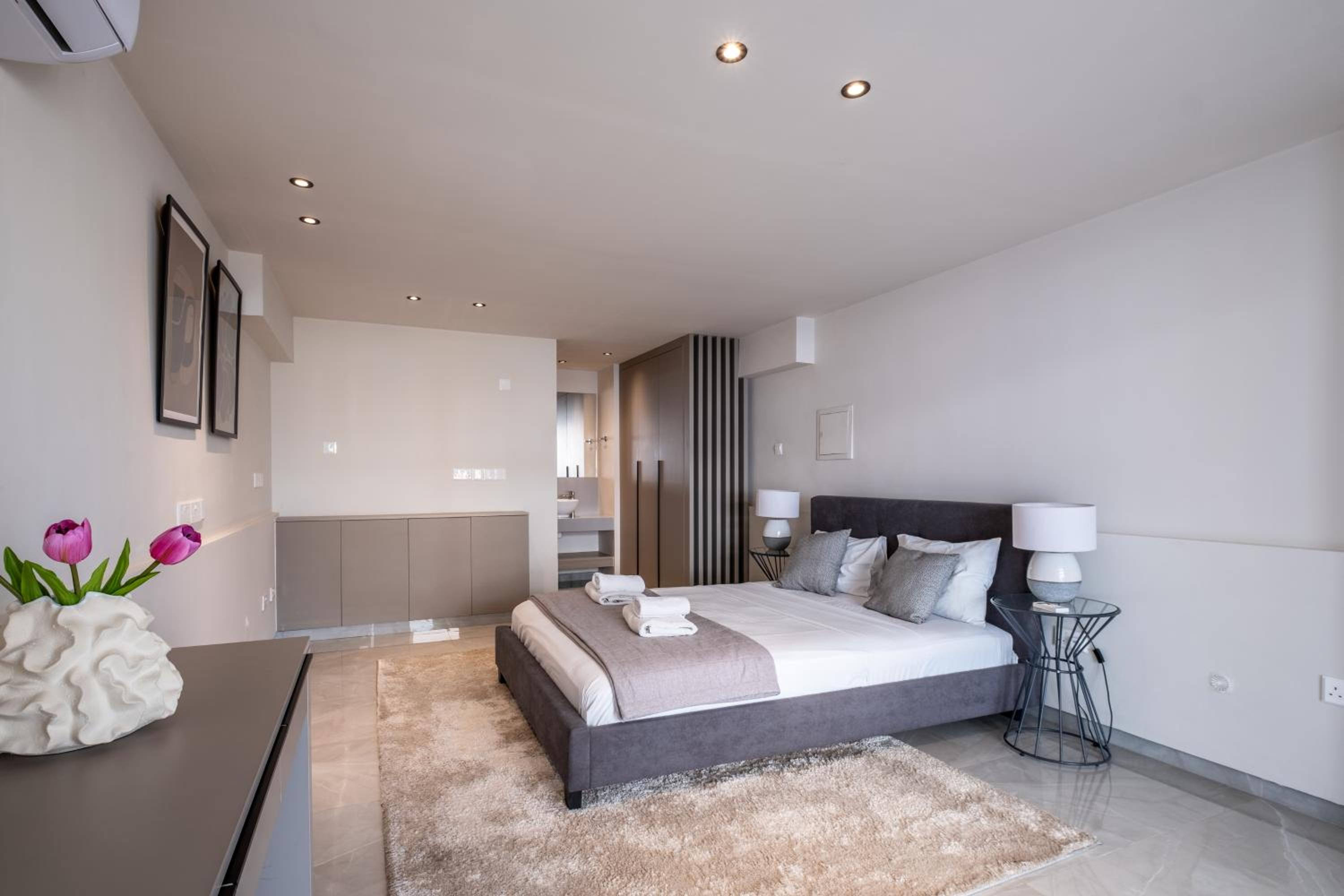 Georgiana Suites