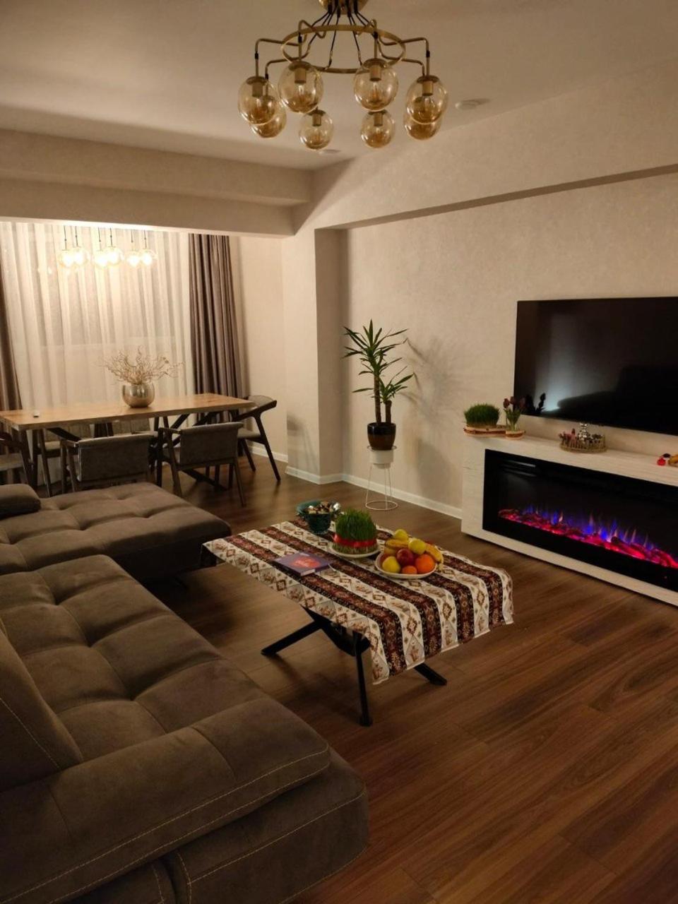 Azadliq Avenue apartment