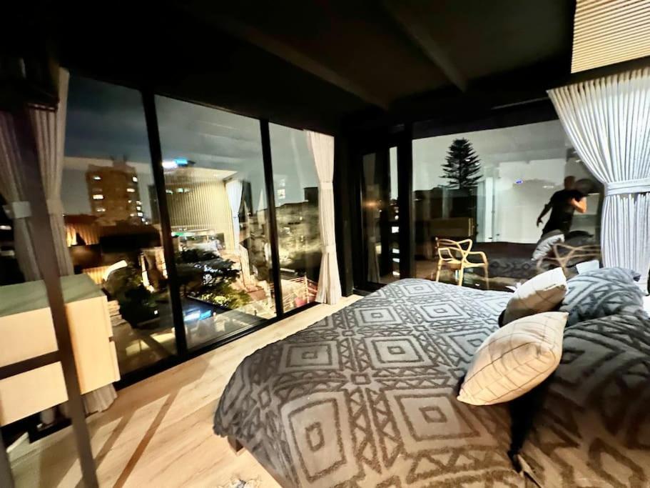 Pent-house with great views and terrace