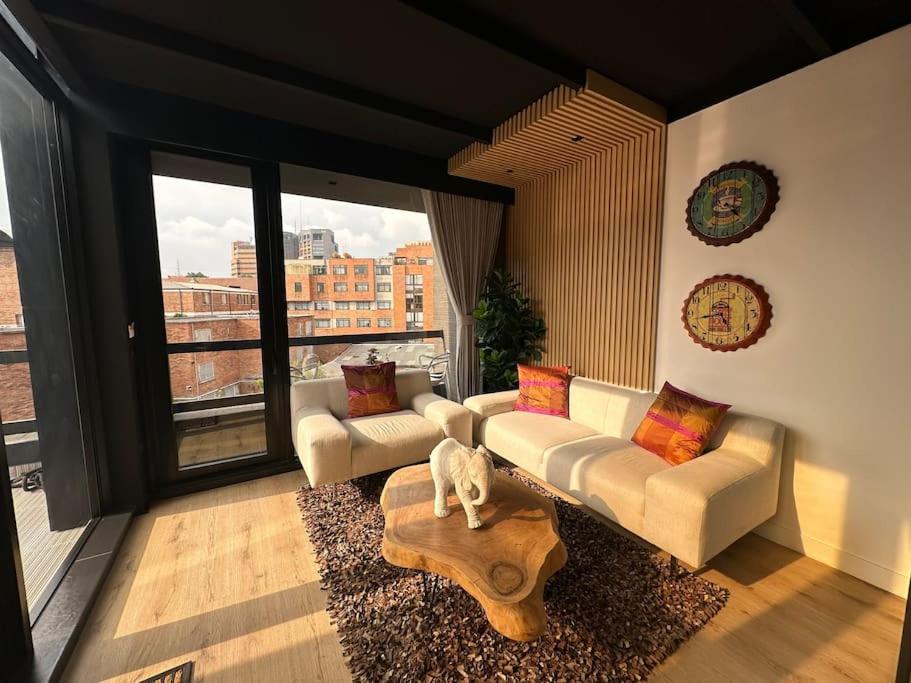 Pent-house with great views and terrace