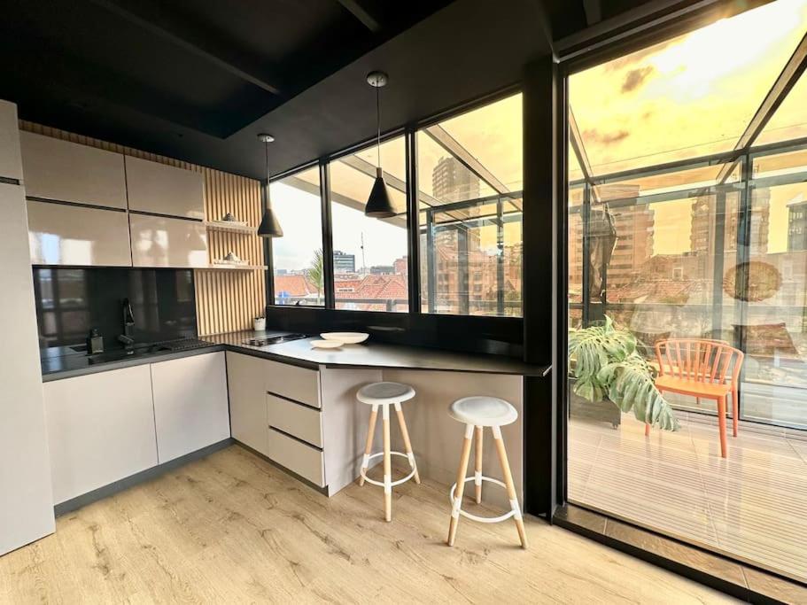 Pent-house with great views and terrace