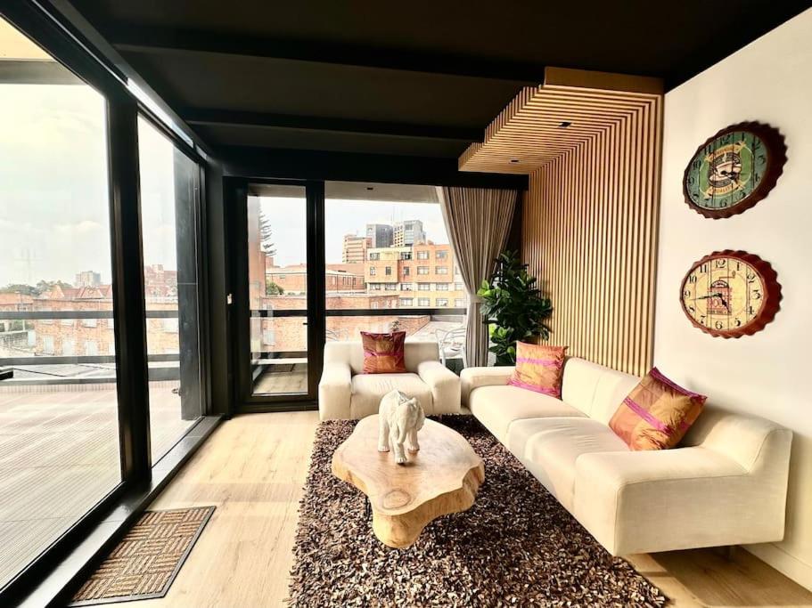 Pent-house with great views and terrace