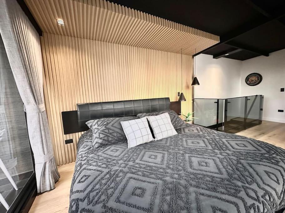 Pent-house with great views and terrace