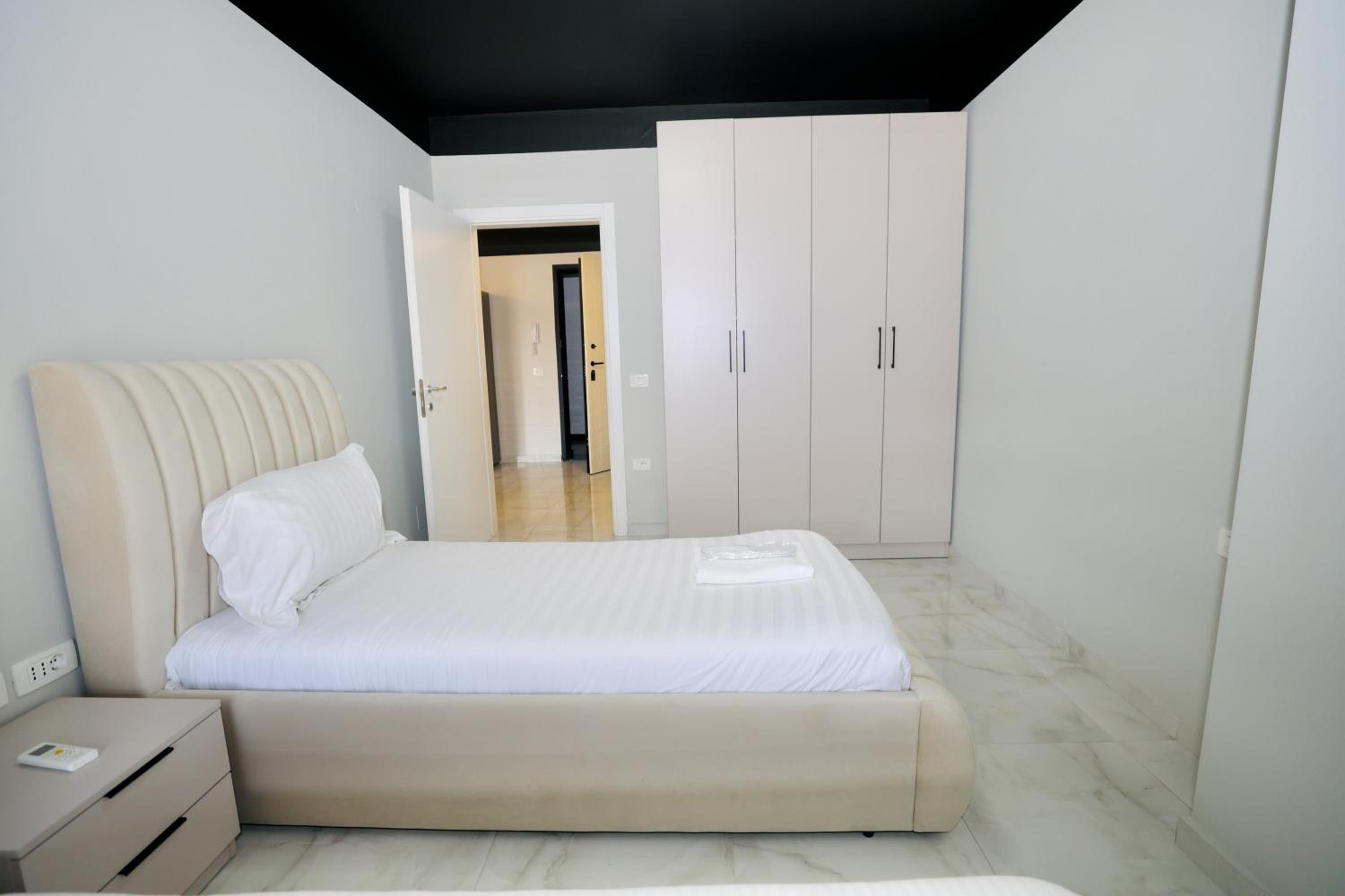 Miku Apartment-Chic 2 Bedroom Escape