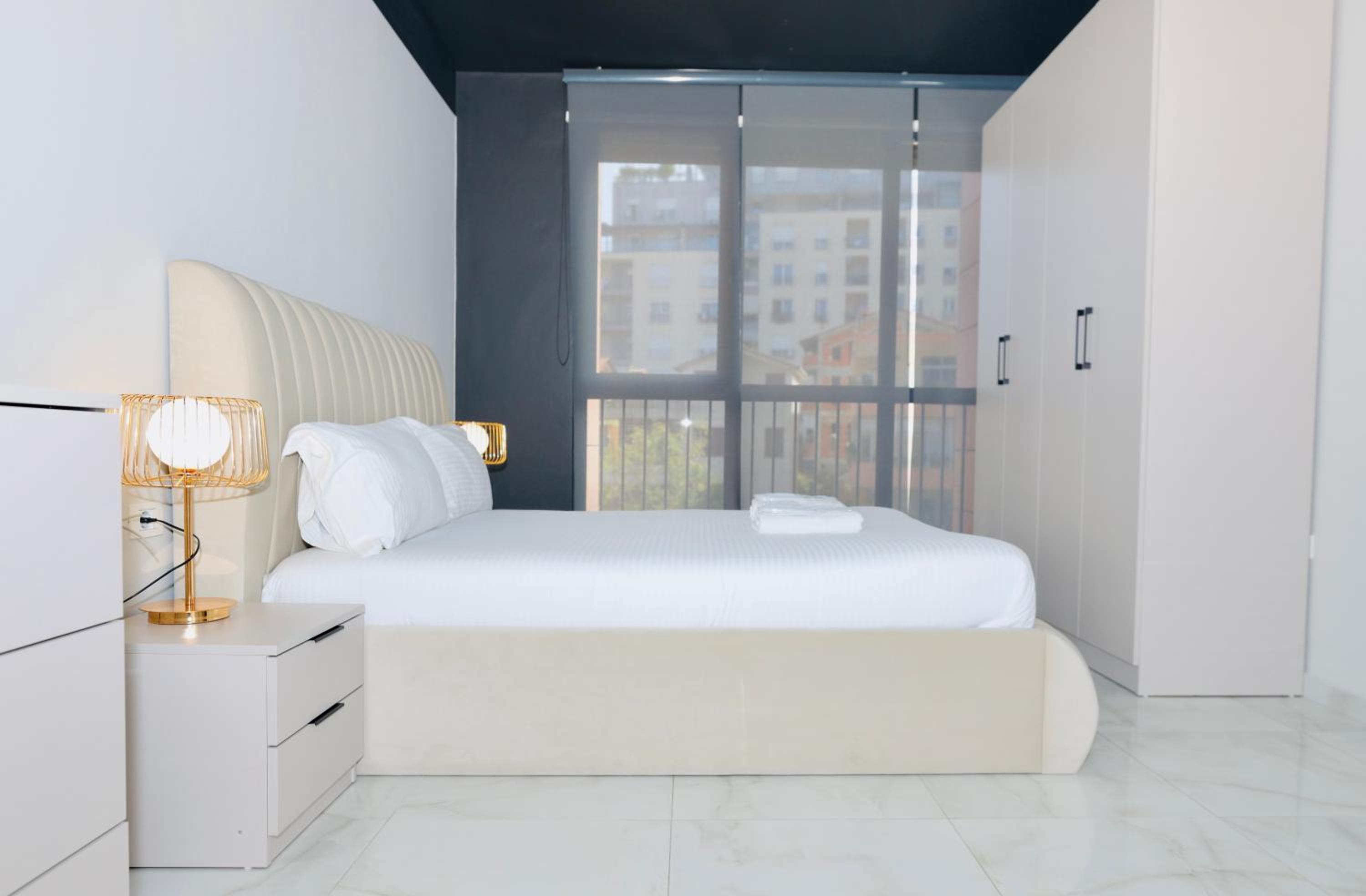 Miku Apartment-Chic 2 Bedroom Escape