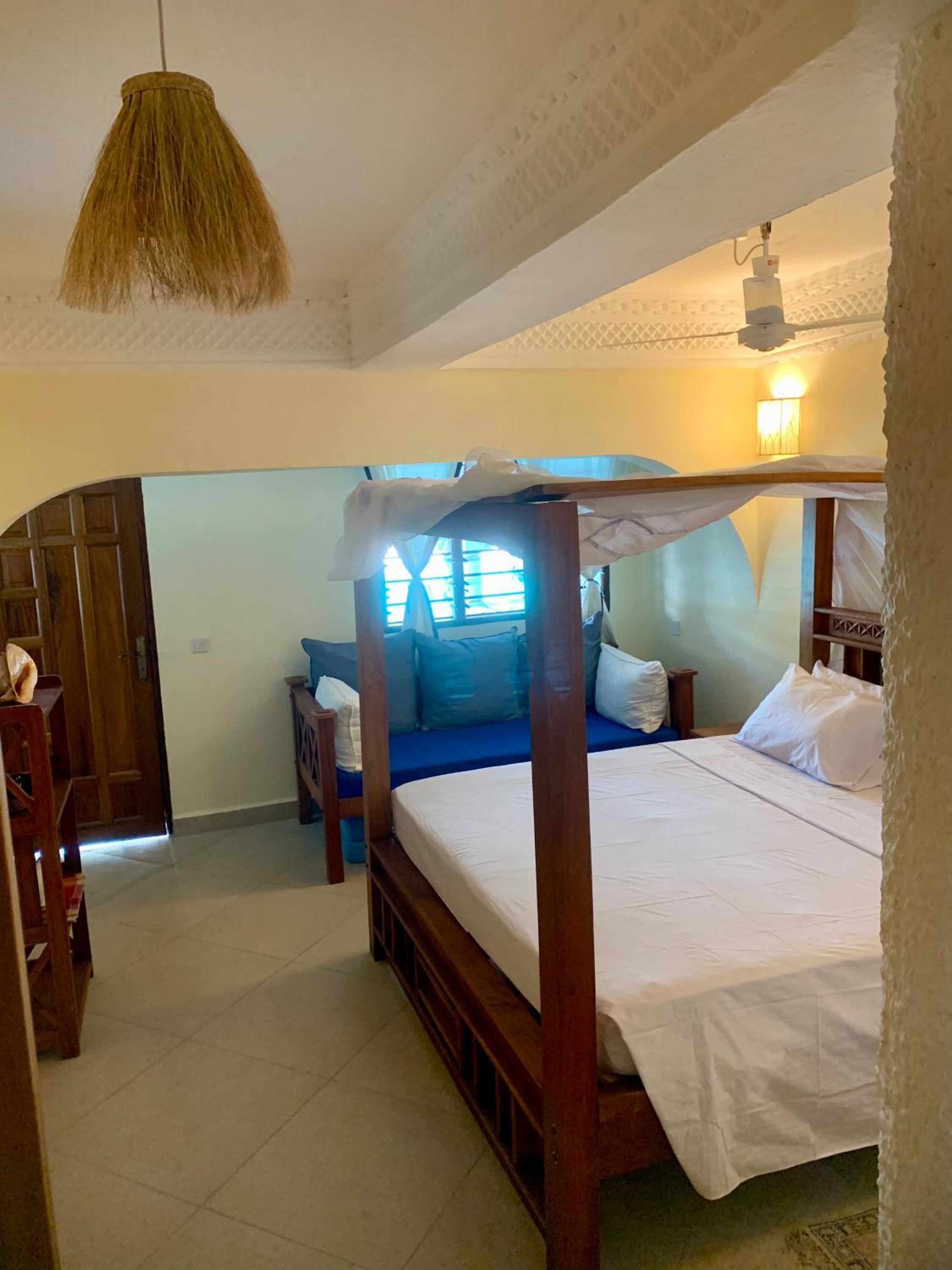 Silver Coral Apartments Malindi