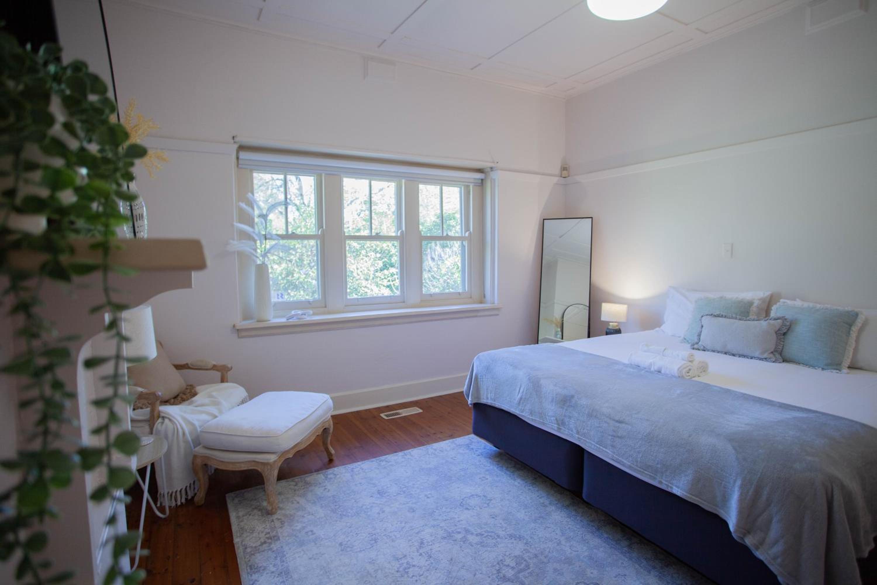 Parkside Spacious Central Family Retreat