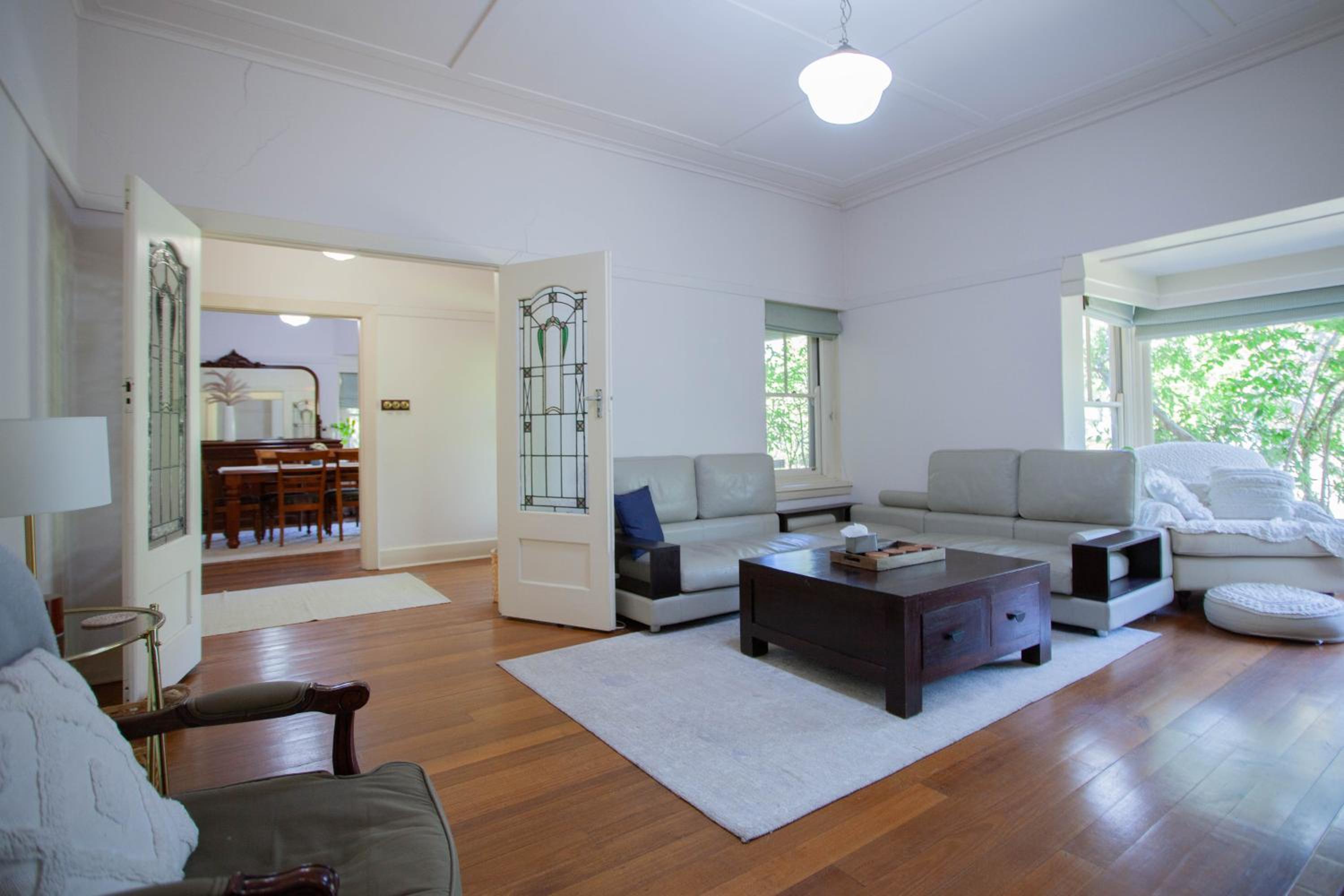 Parkside Spacious Central Family Retreat