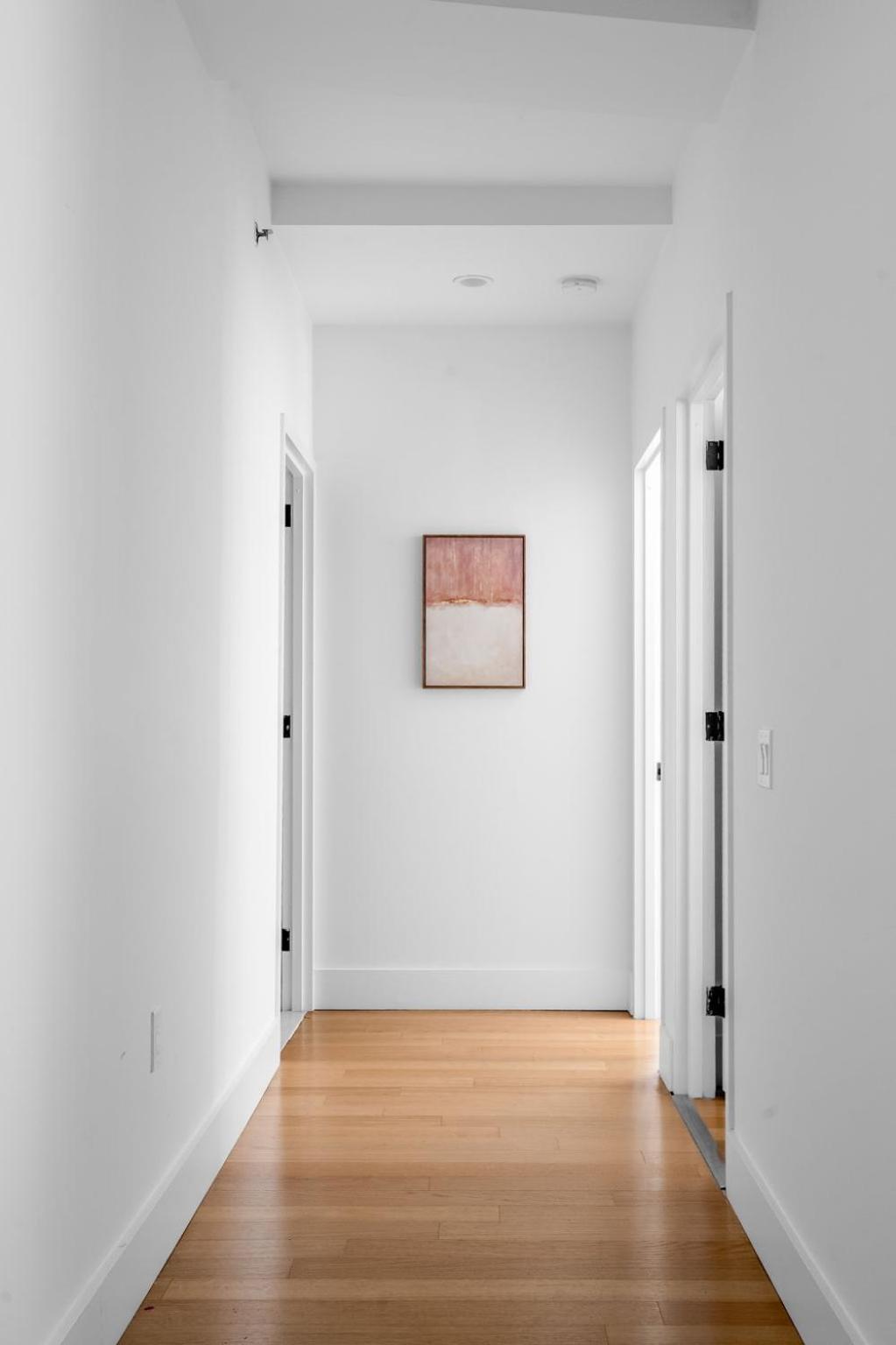 Comfort and Charm 2BR 1Bath Apartment