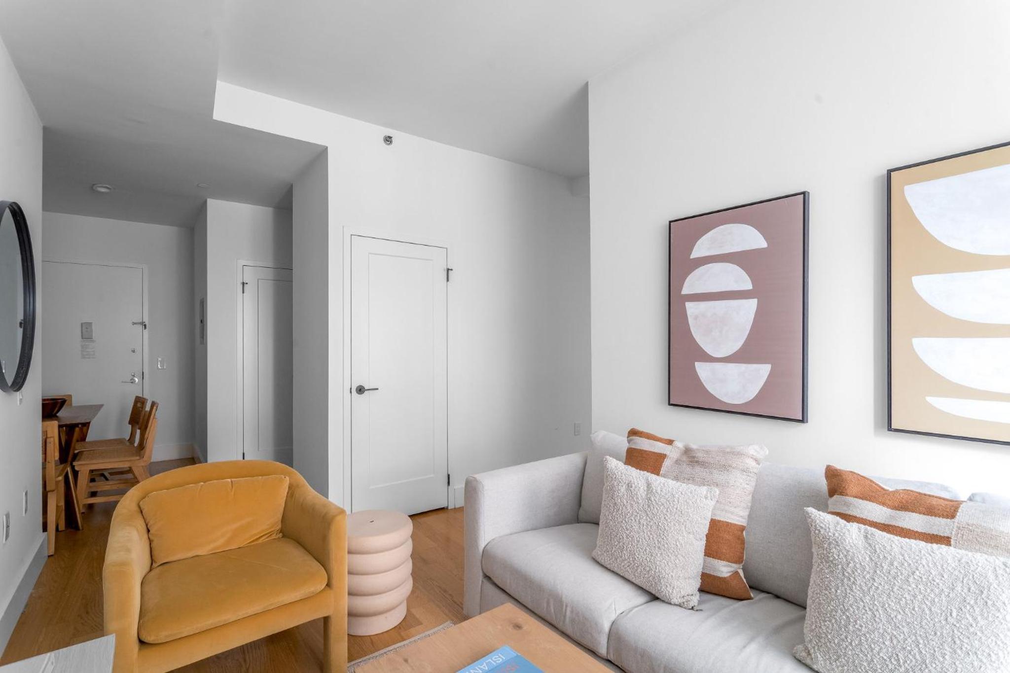 Comfort and Charm 2BR 1Bath Apartment