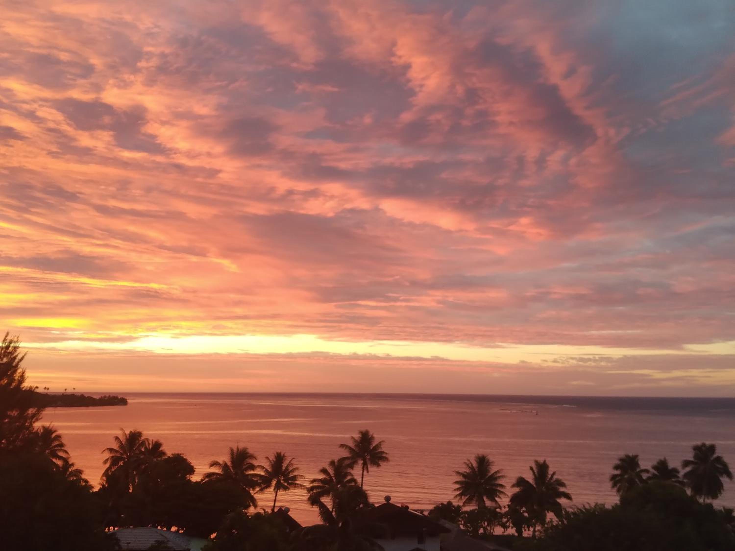 Tropical Sunset Paopao MOOREA