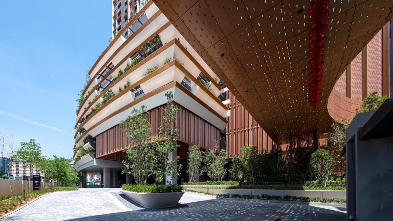 Lucentia Residences By Moonlight Home Stay!