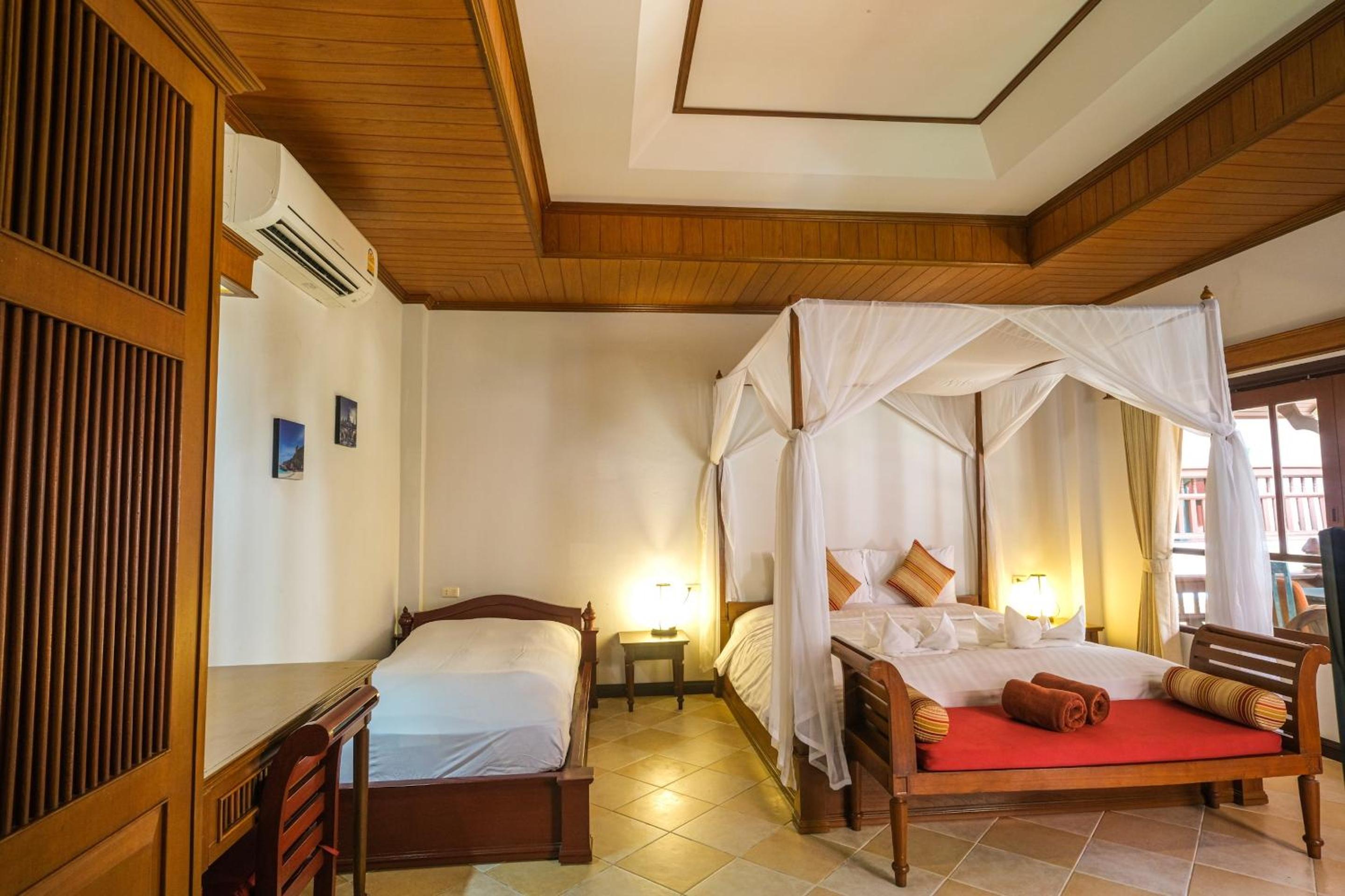 Bhundhari Chaweng Beach Resort Koh Samui - SHA Plus