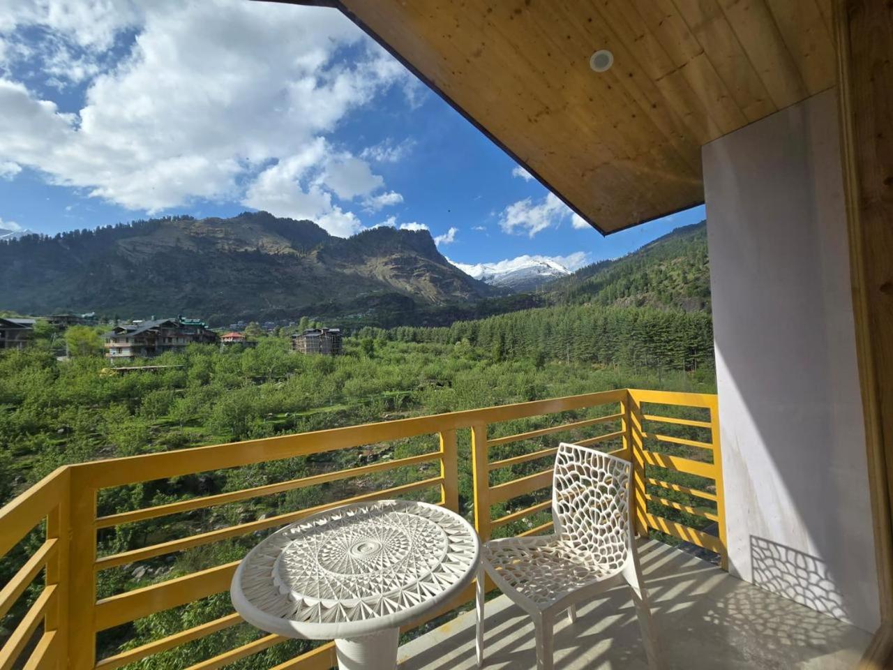 Hotel Dashaur Heights
