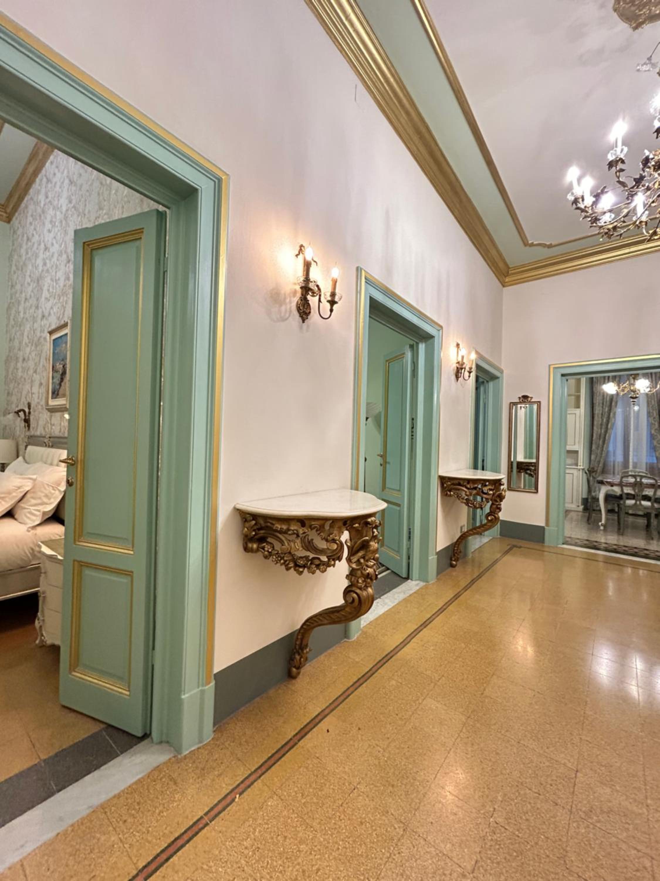 Florentine Penthouse by FlorenceHospitality com