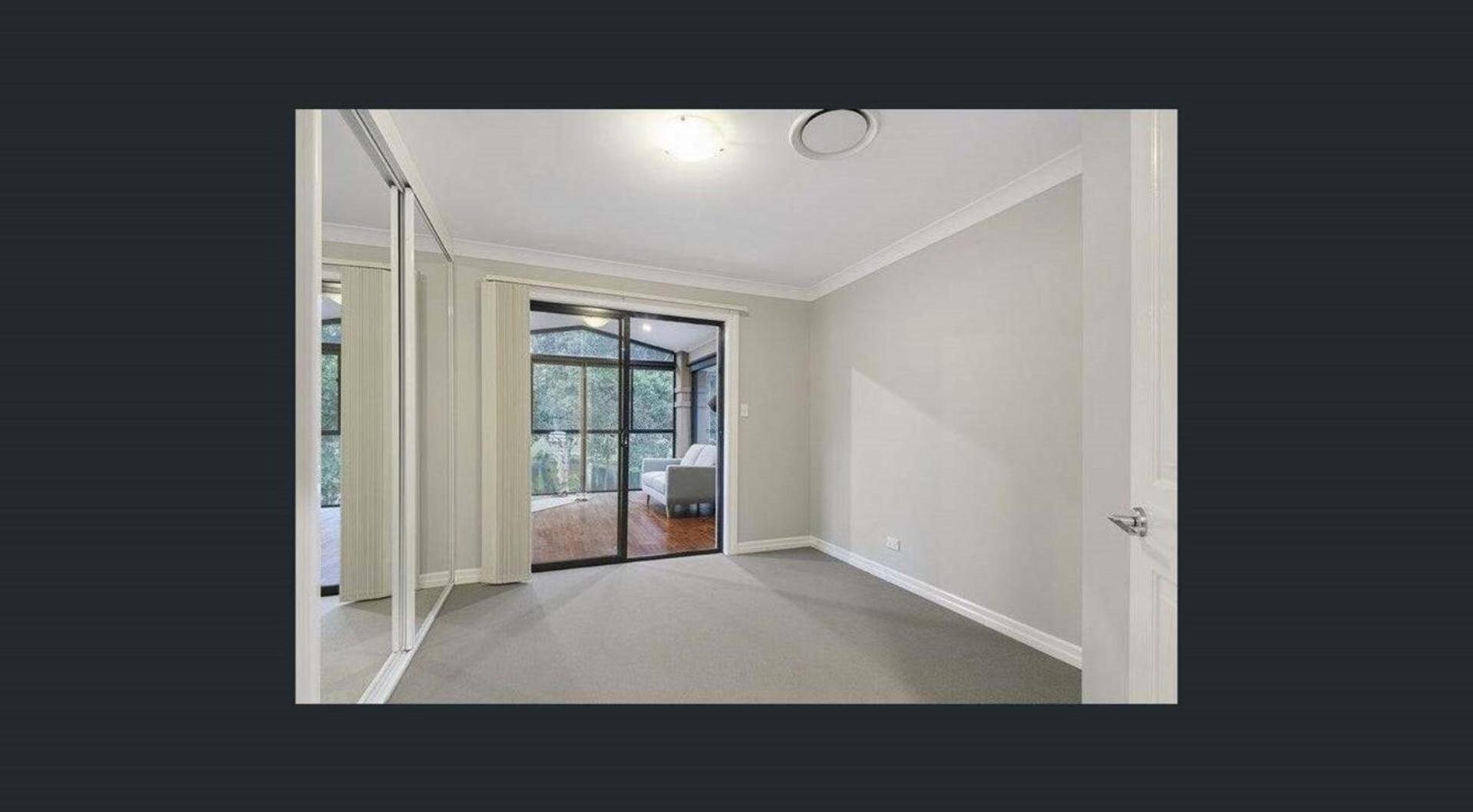 Luxury Four Bedroom Villa in Brookwater with Pool