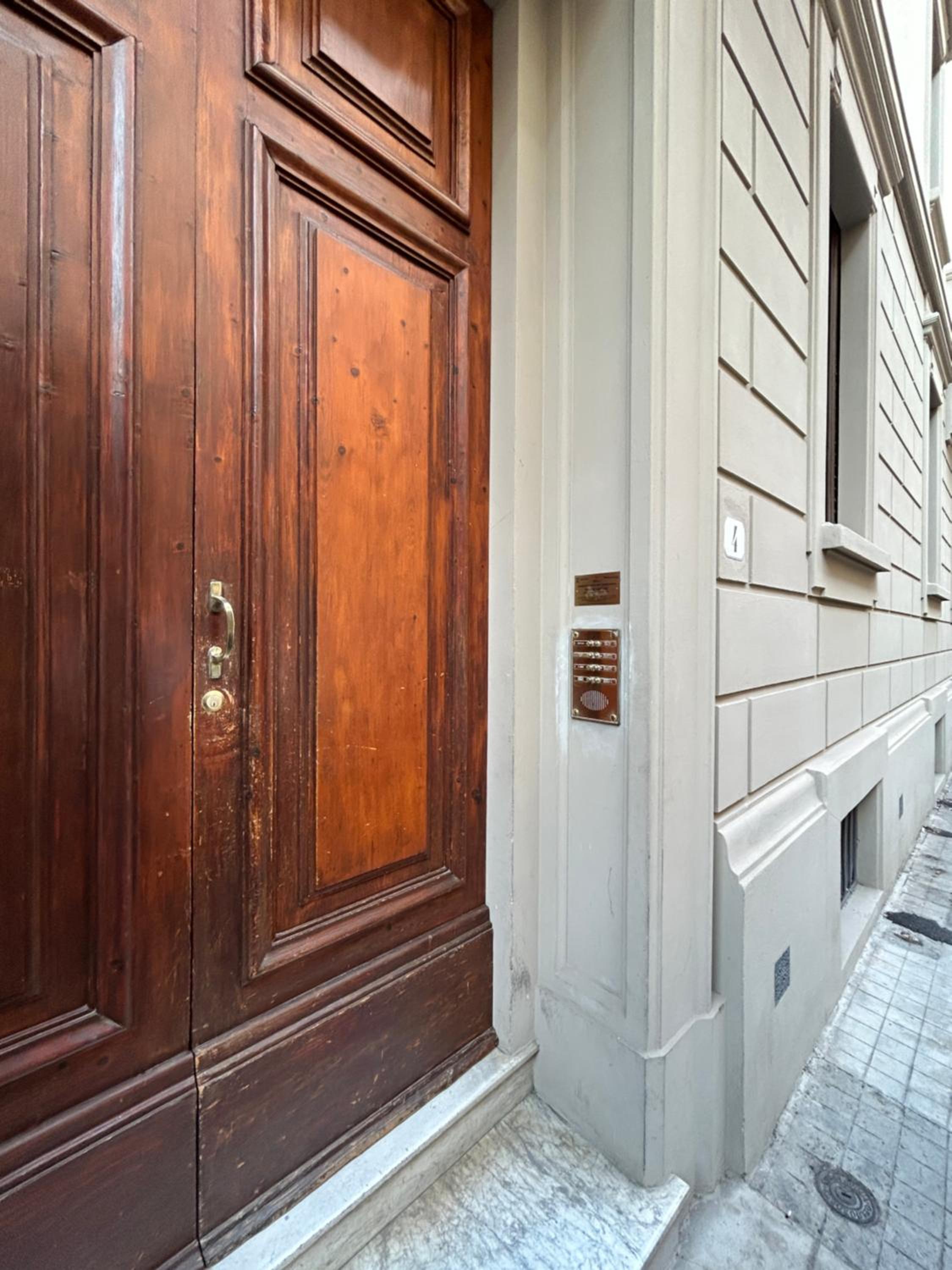 Florentine Penthouse by FlorenceHospitality com