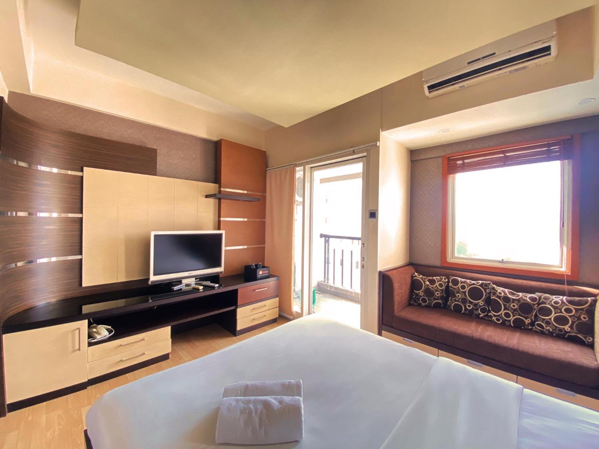 Warm and Comfort Studio Apartment at Braga City Walk By Travelio