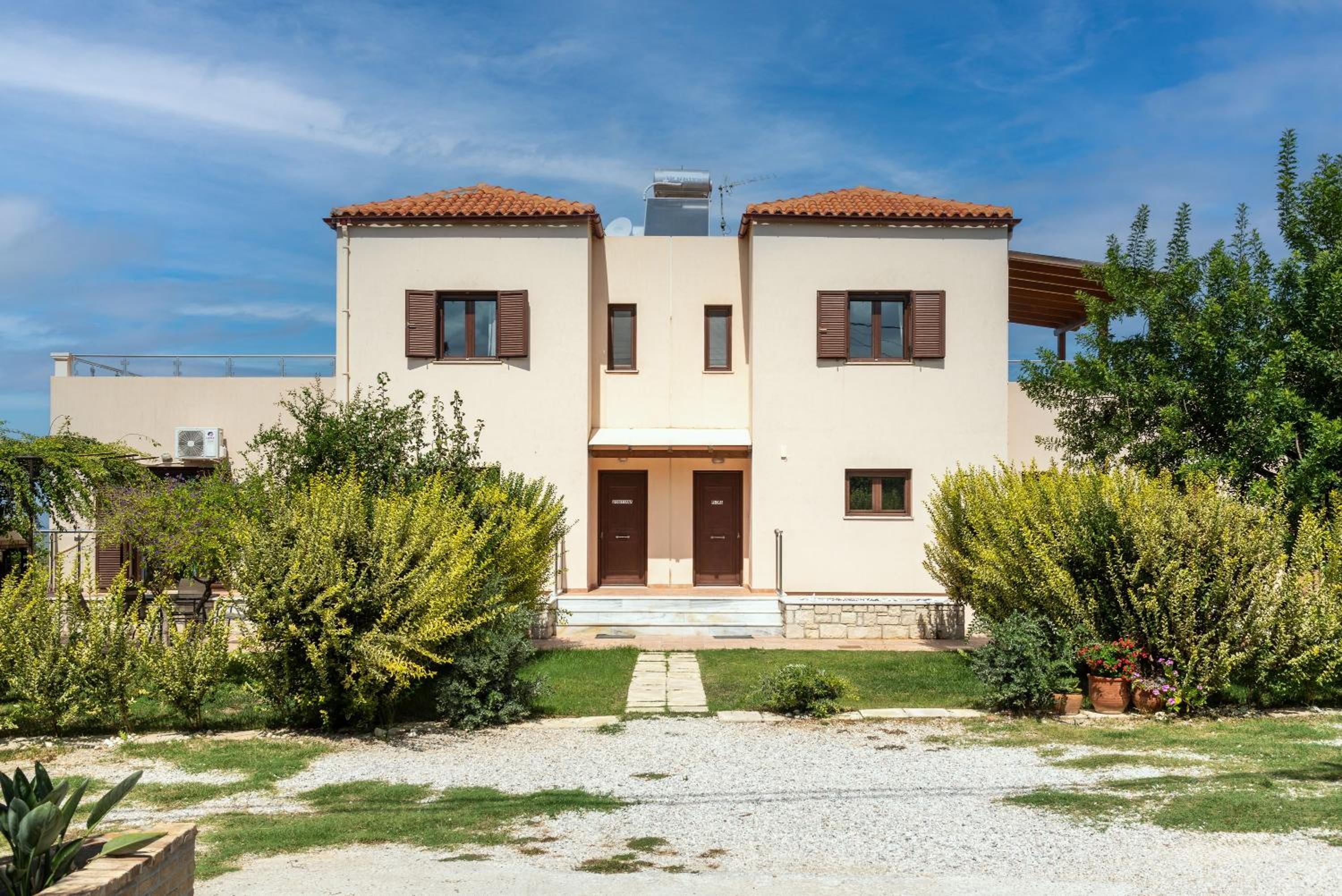 Villa Flora by PosarelliVillas