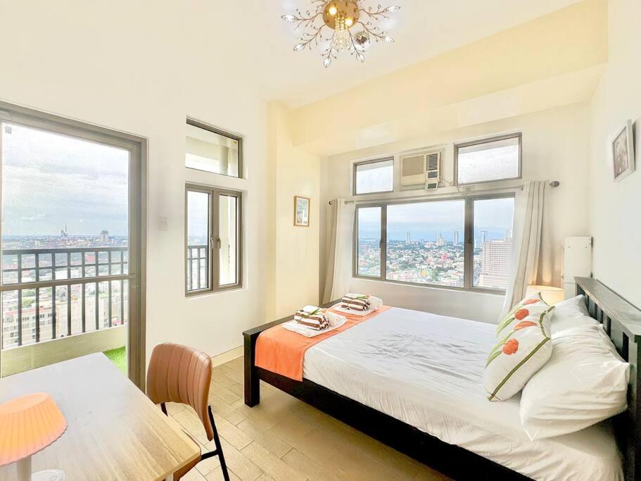 Jiru 2-bedroom Manhattan Parkview Tower 3 view 2