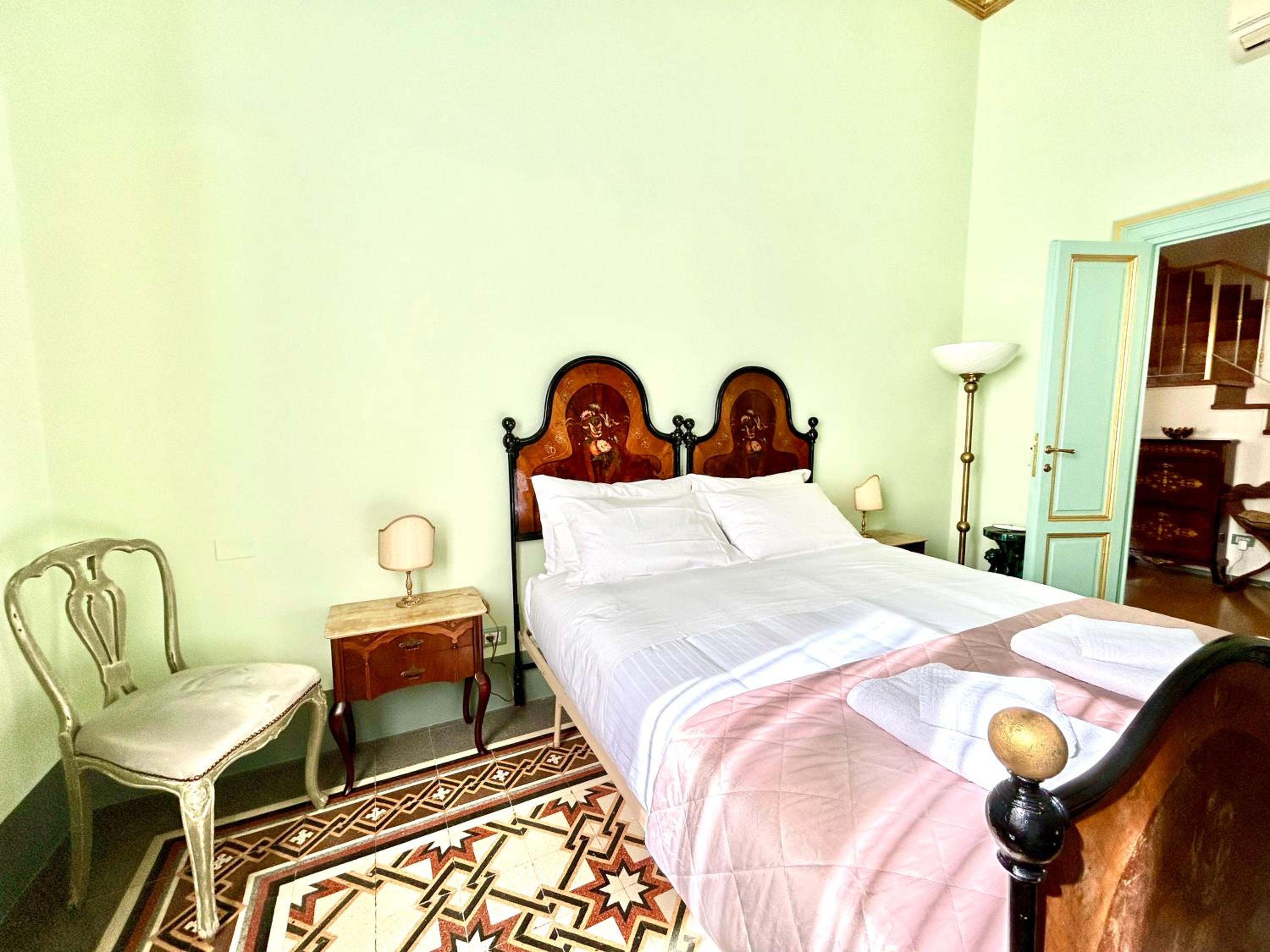 Florentine Penthouse by FlorenceHospitality com