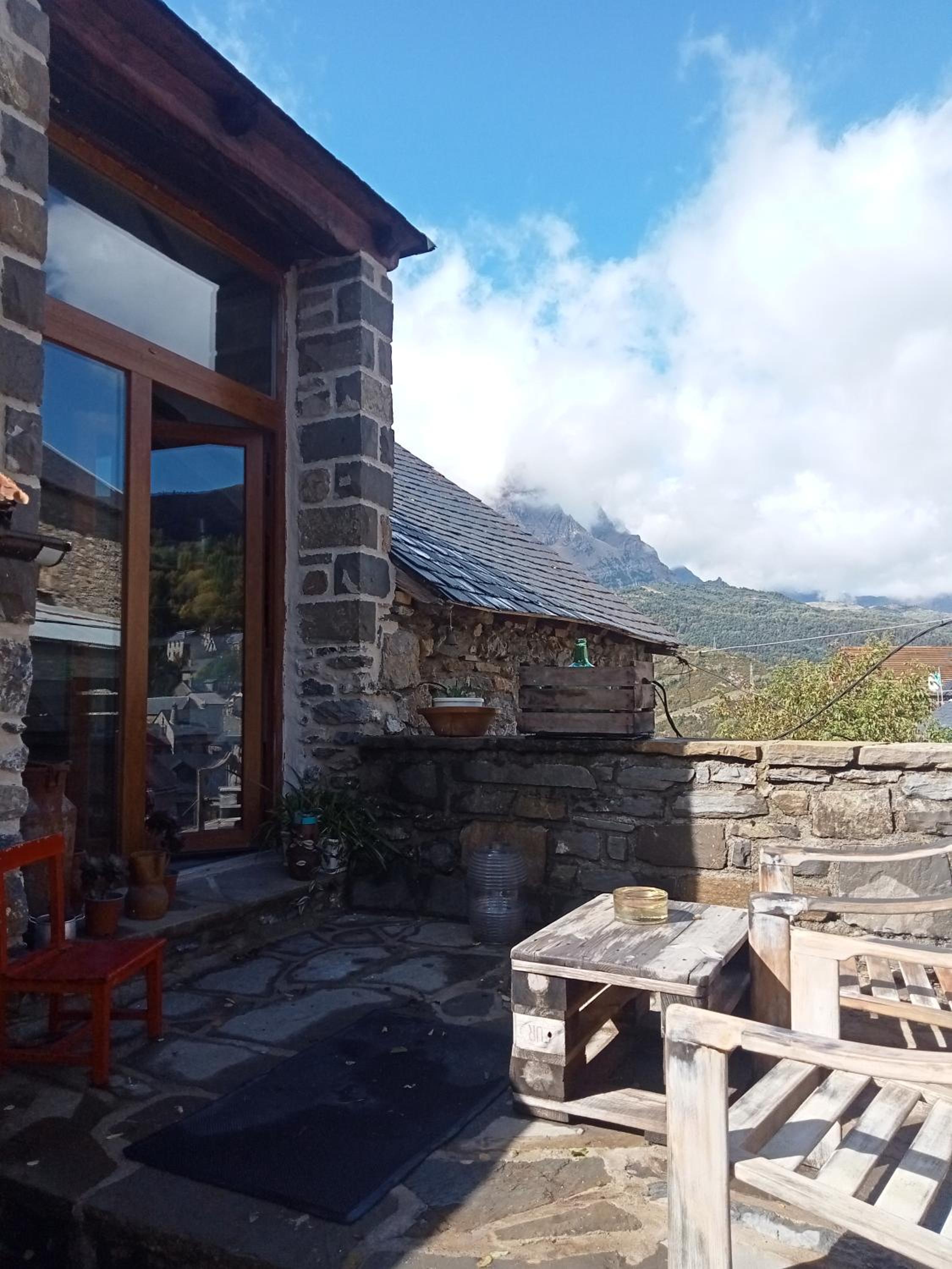 Suite en cuadra pajar, casa Rural view 4