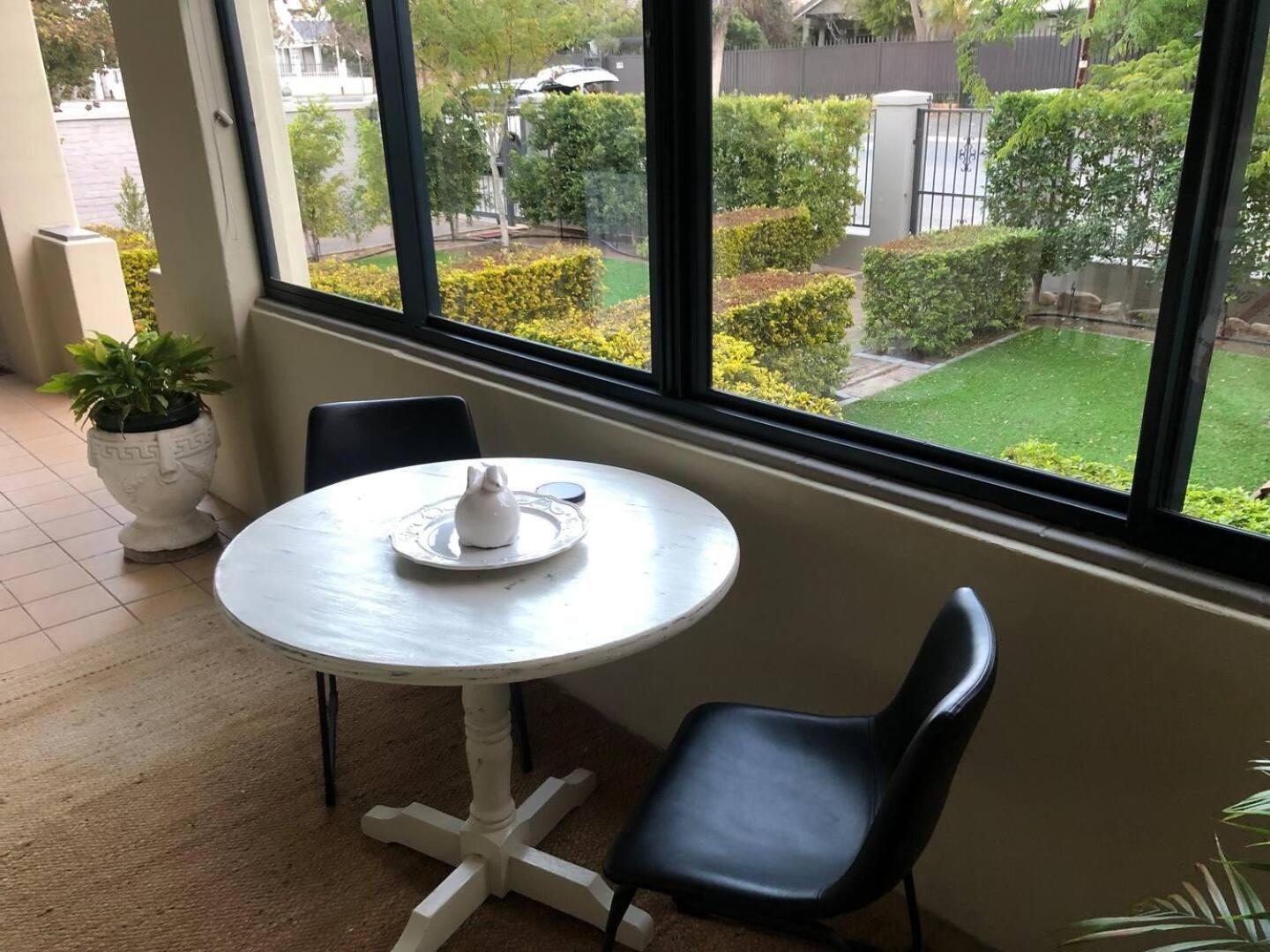 Luxury and homely stay view 4
