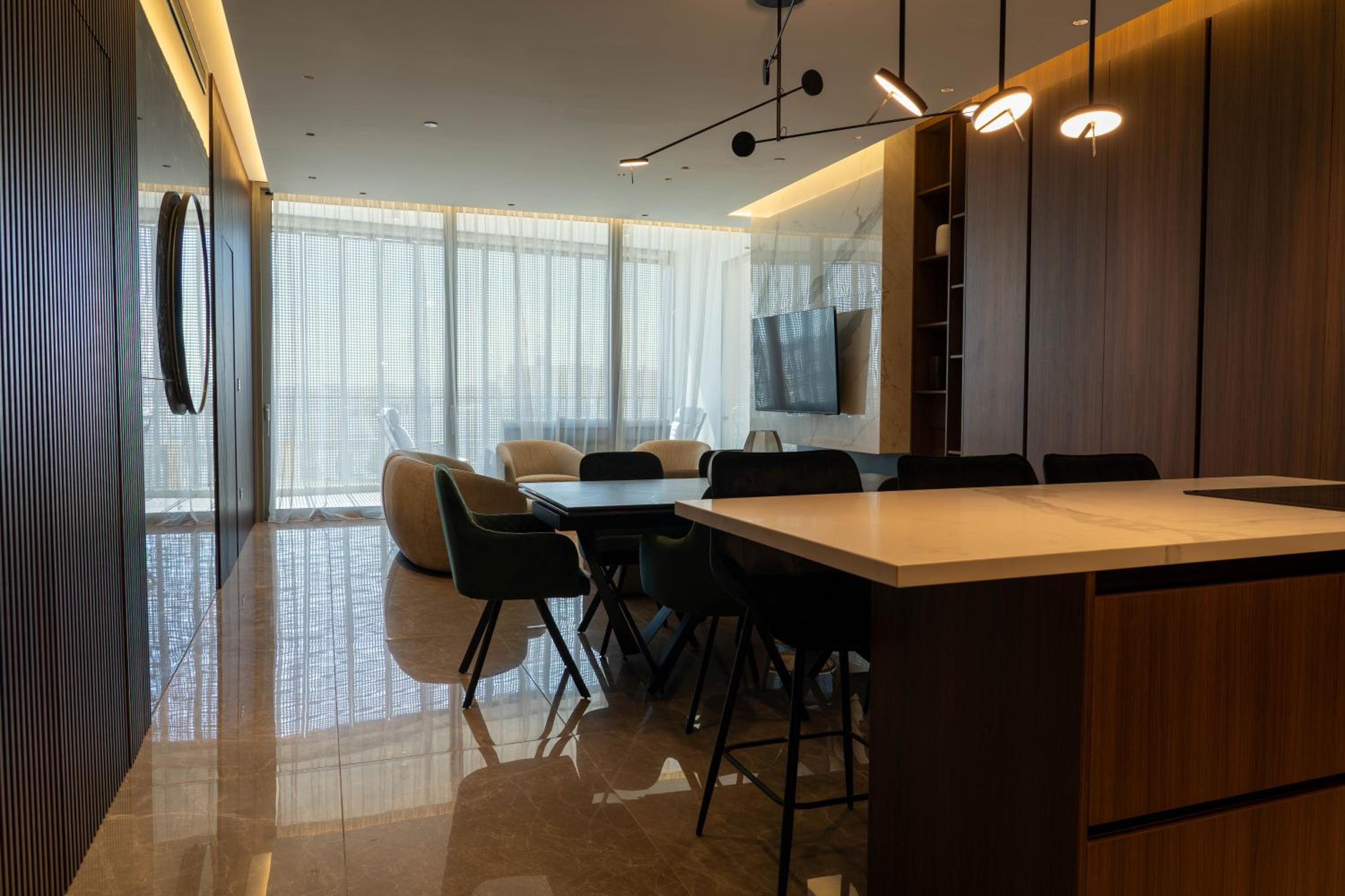 Nice Day 3 Bedroom City Residence