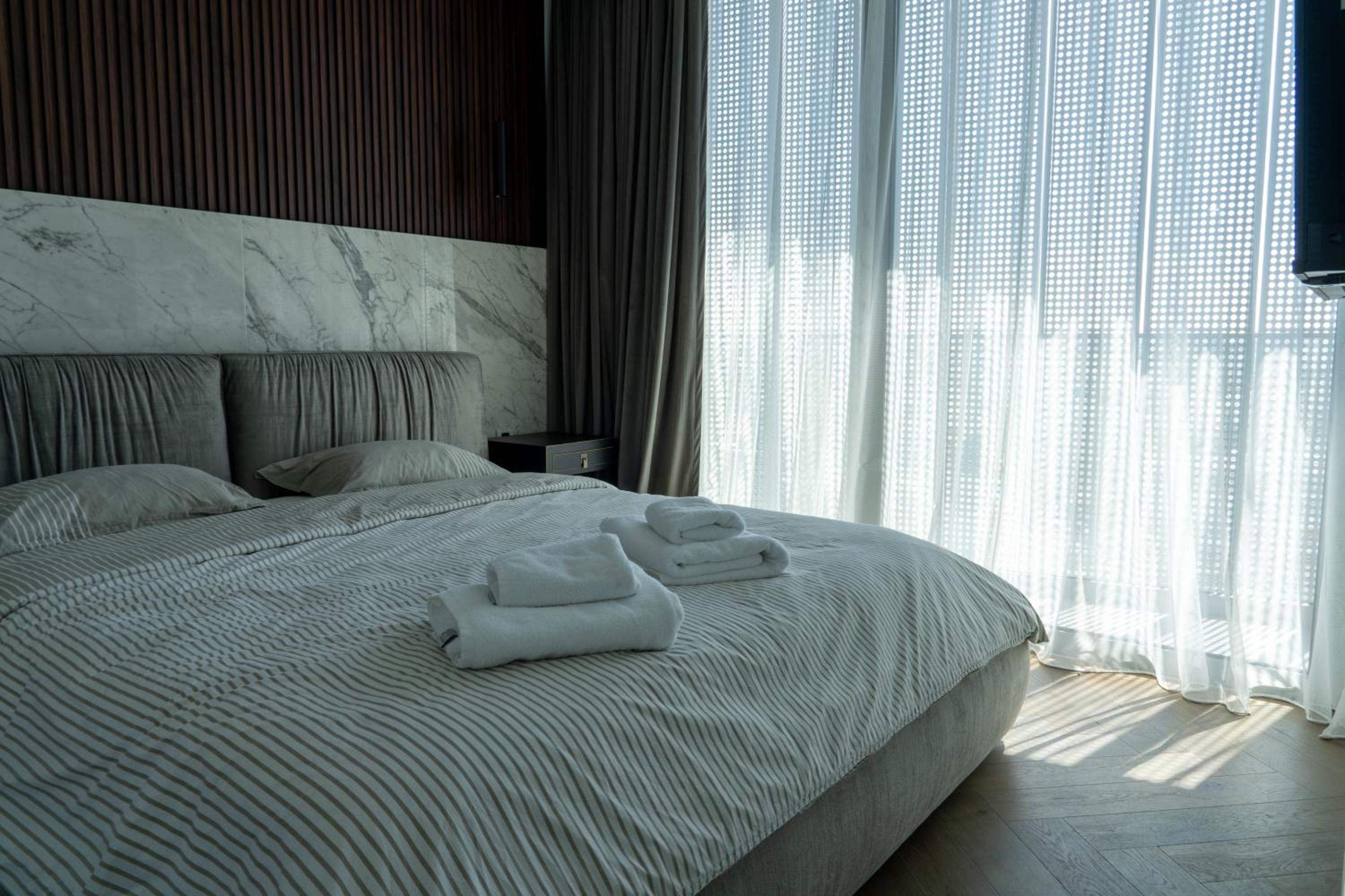 Nice Day 3 Bedroom City Residence