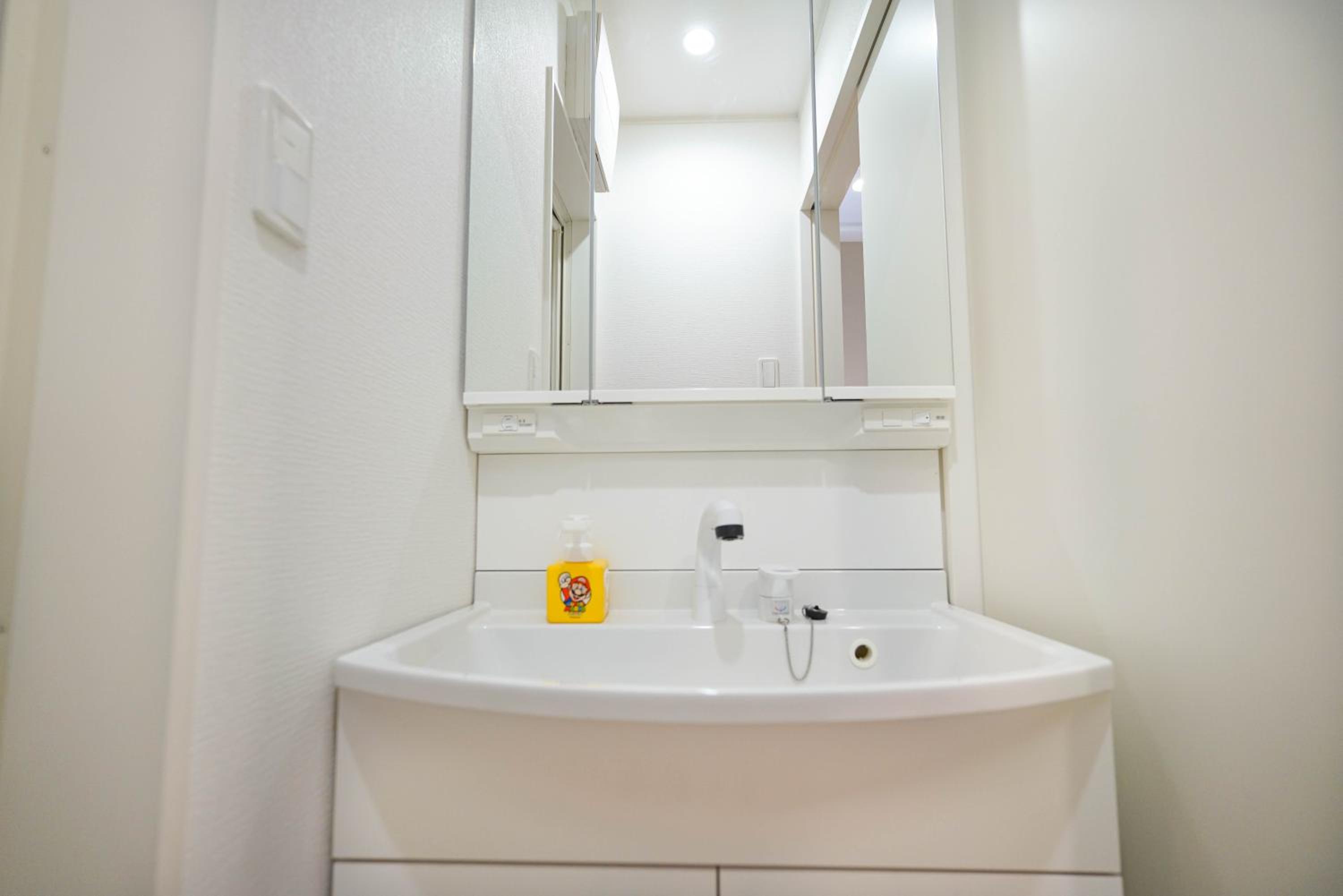 White Color New Design 5ppl Funny Play House 2LDK