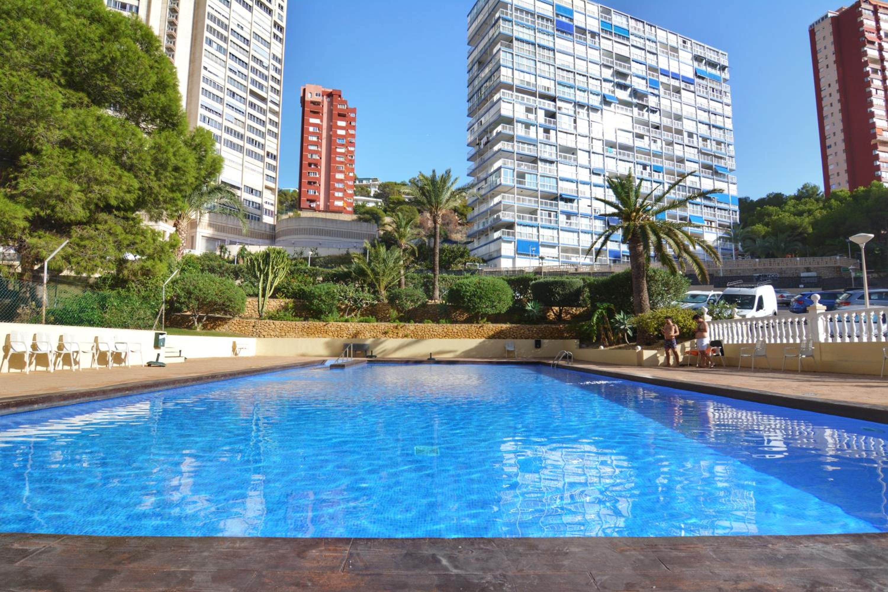 Stunning New Apt, Beach 1min, 2BR, Parking photo 2